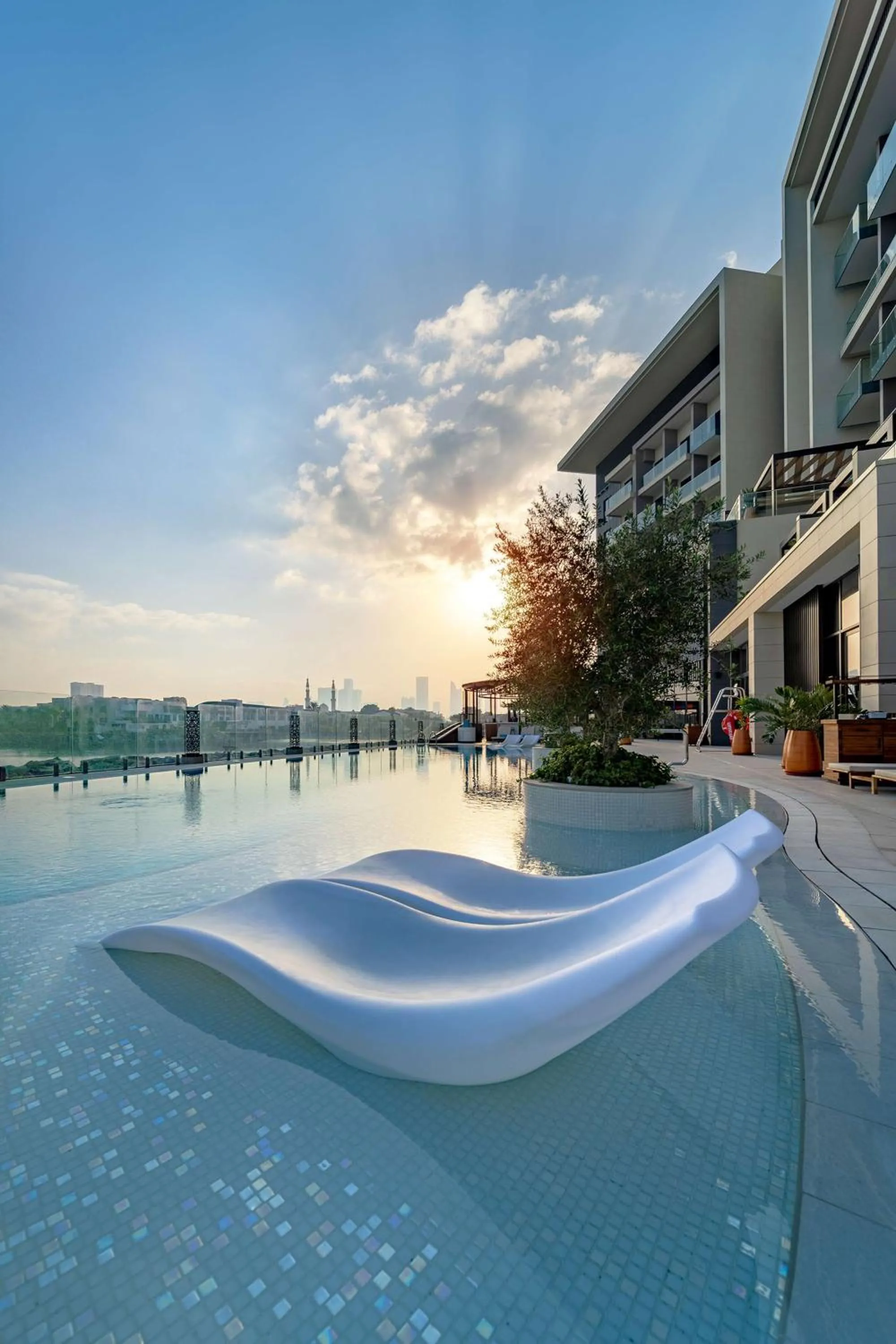 Swimming pool in Hyatt Centric Jumeirah Dubai