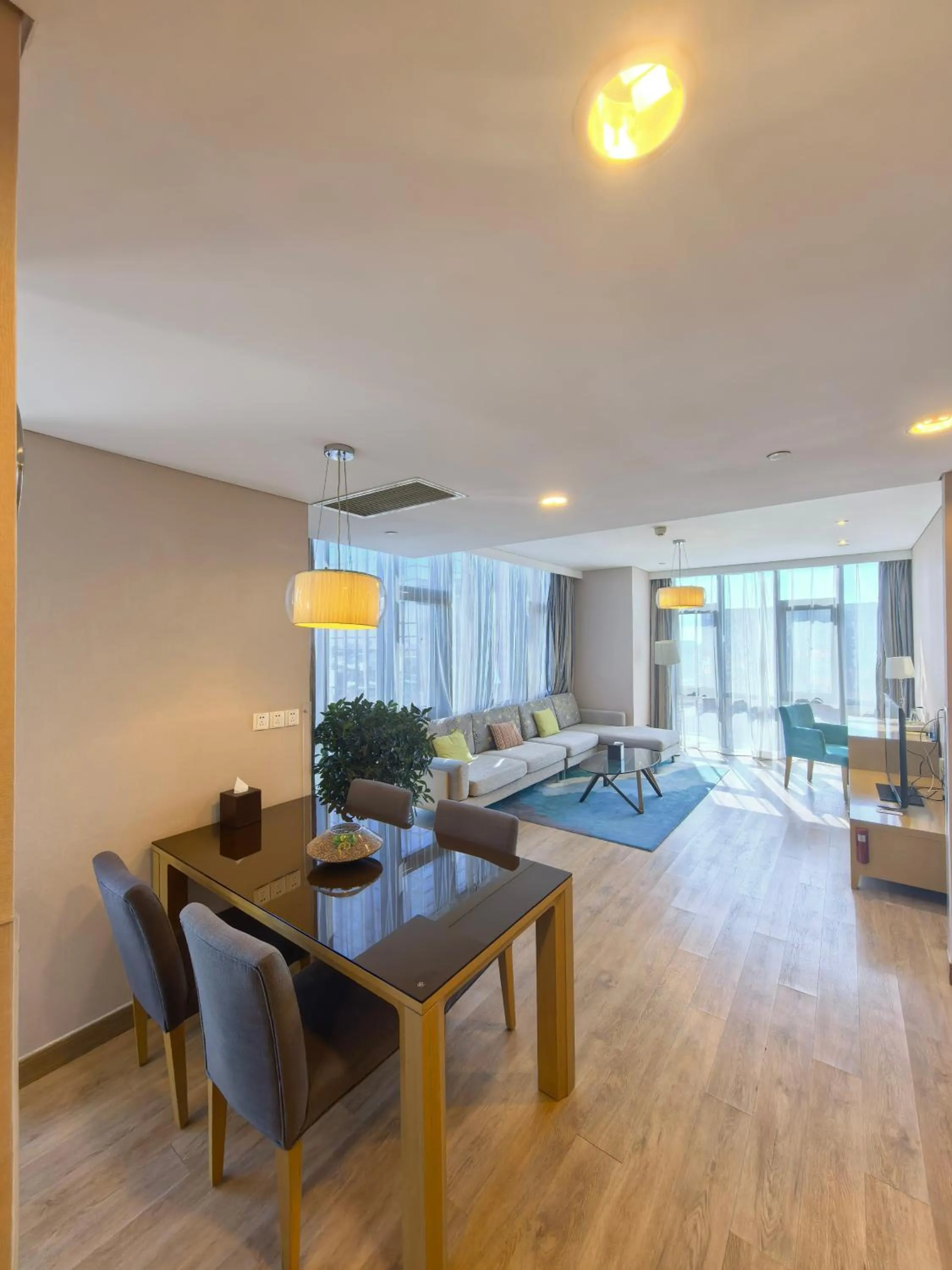 Holiday Inn Express Beijing Yizhuang by IHG - Taxi 1 Hour to International Airport and 800 Meters to the Nearby Subway