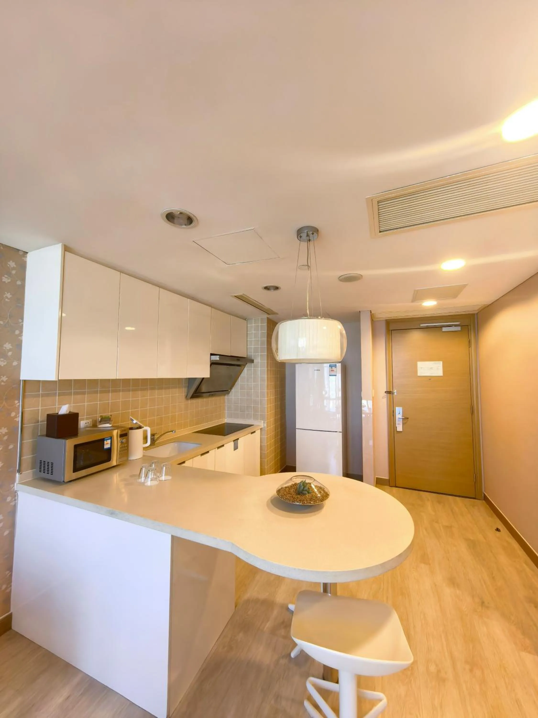 Holiday Inn Express Beijing Yizhuang by IHG - Taxi 1 Hour to International Airport and 800 Meters to the Nearby Subway