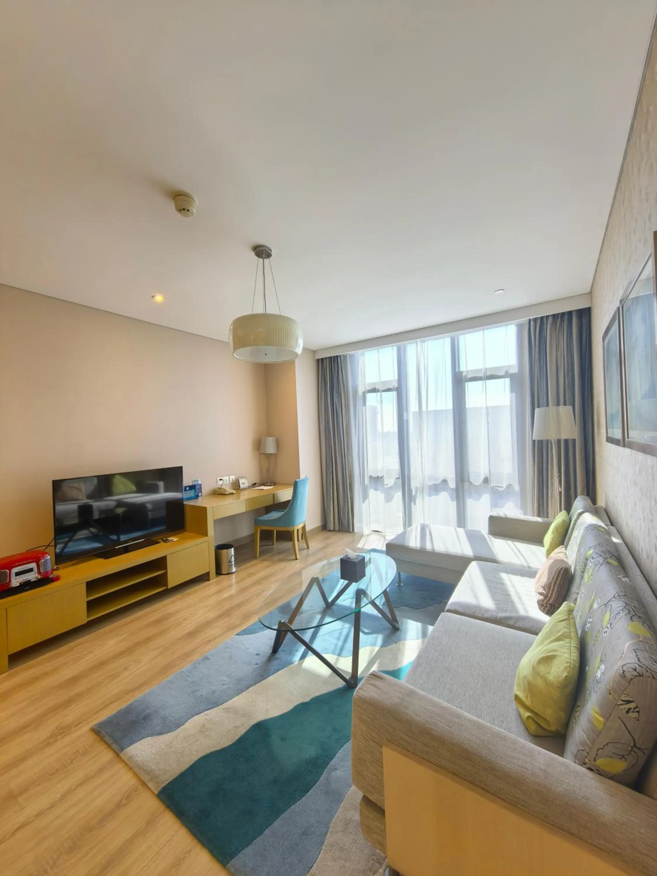 Holiday Inn Express Beijing Yizhuang by IHG - Taxi 1 Hour to International Airport and 800 Meters to the Nearby Subway