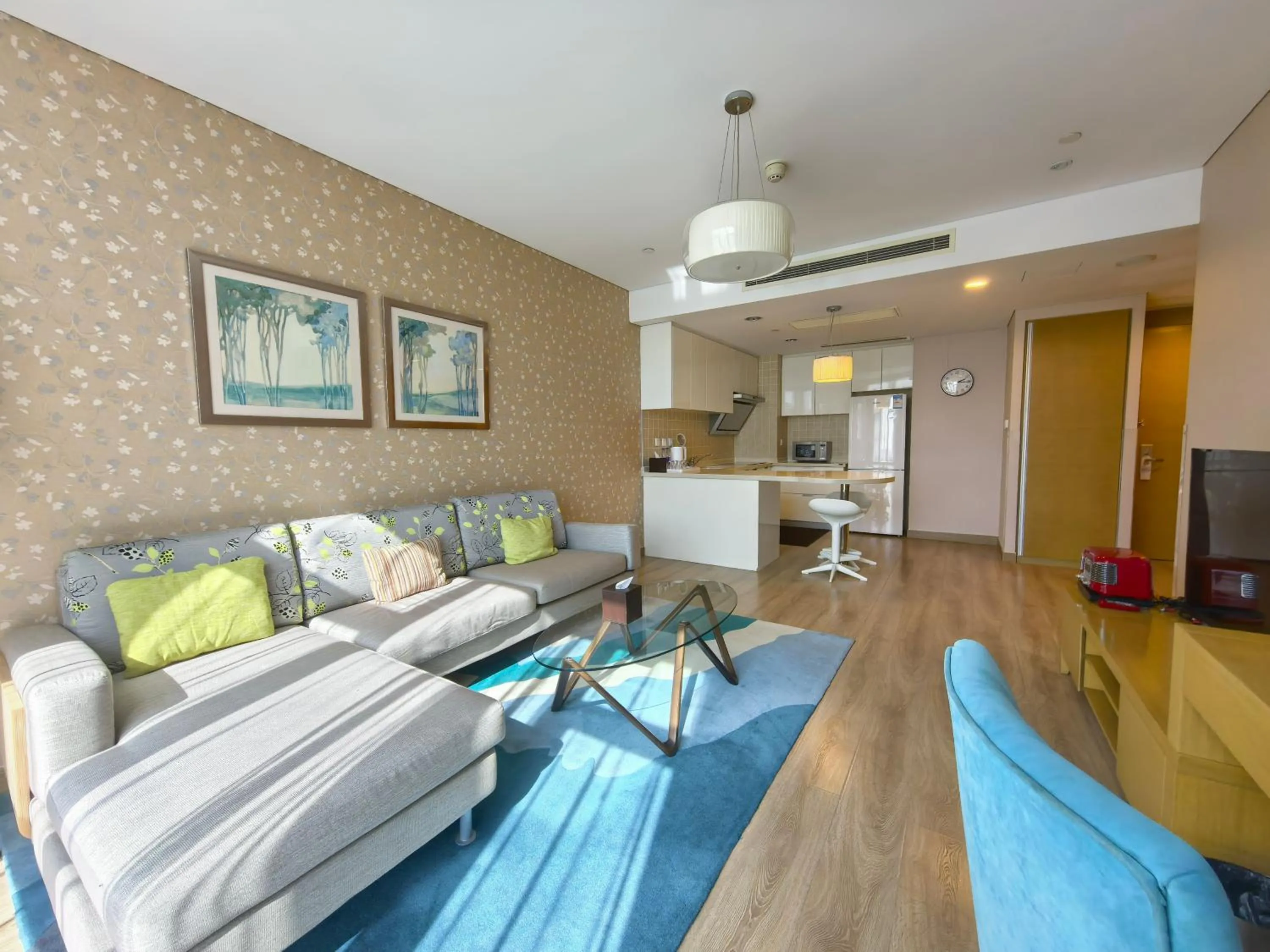 TV and multimedia in Holiday Inn Express Beijing Yizhuang by IHG - Taxi 1 Hour to International Airport and 800 Meters to the Nearby Subway