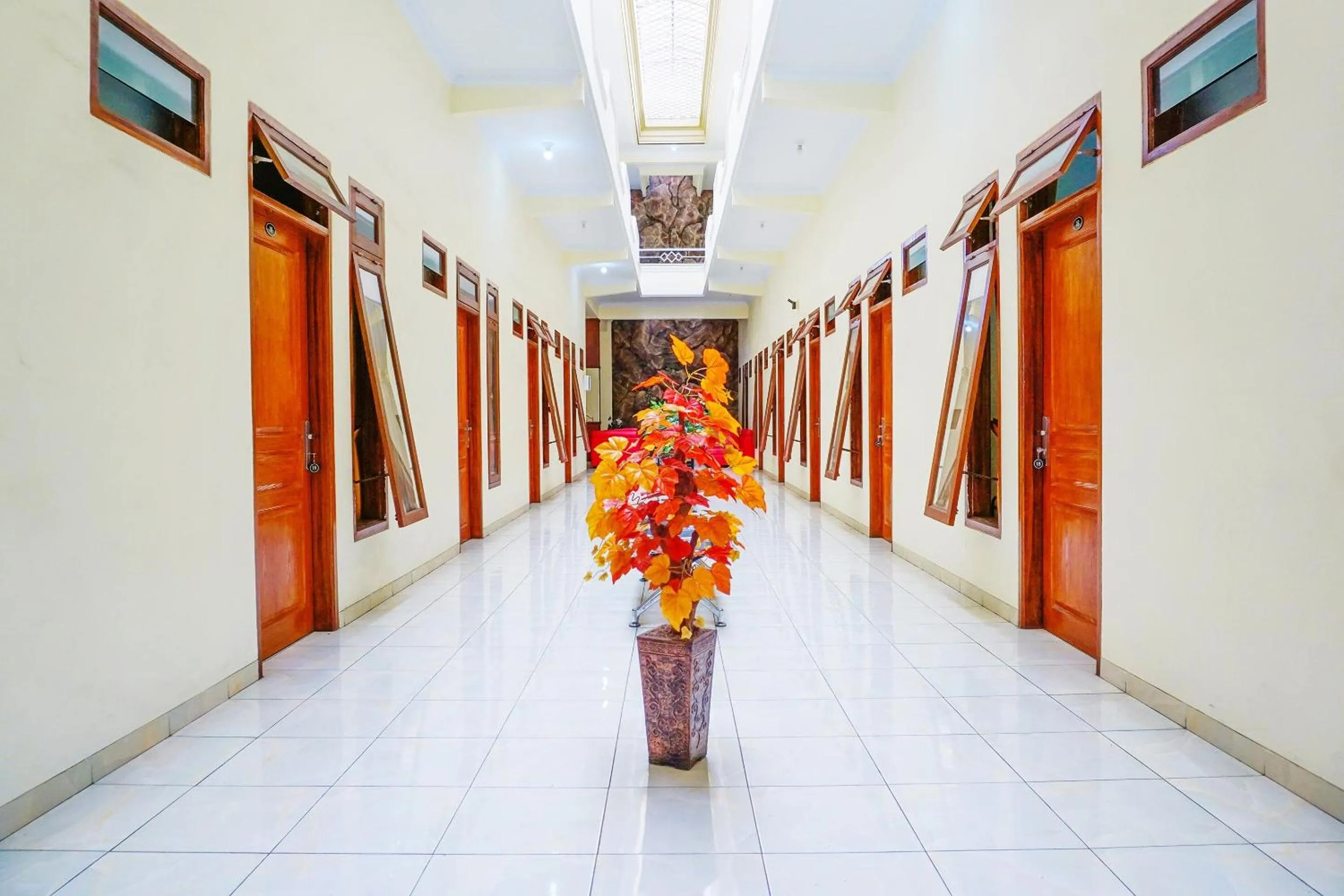 Lobby or reception in Flagship 90723 Berlima Guest House Syariah