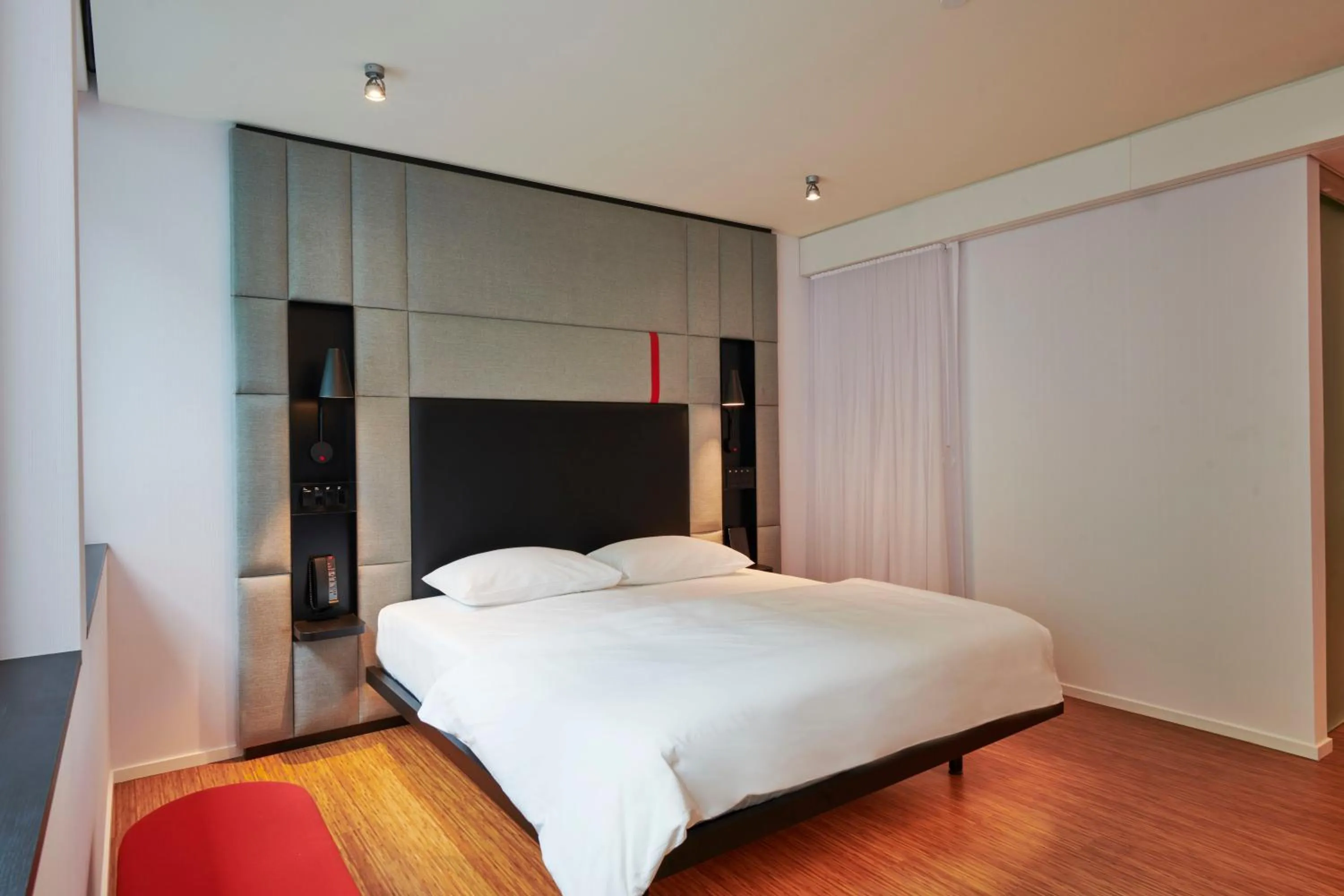 Bedroom, Bed in citizenM Miami World Center