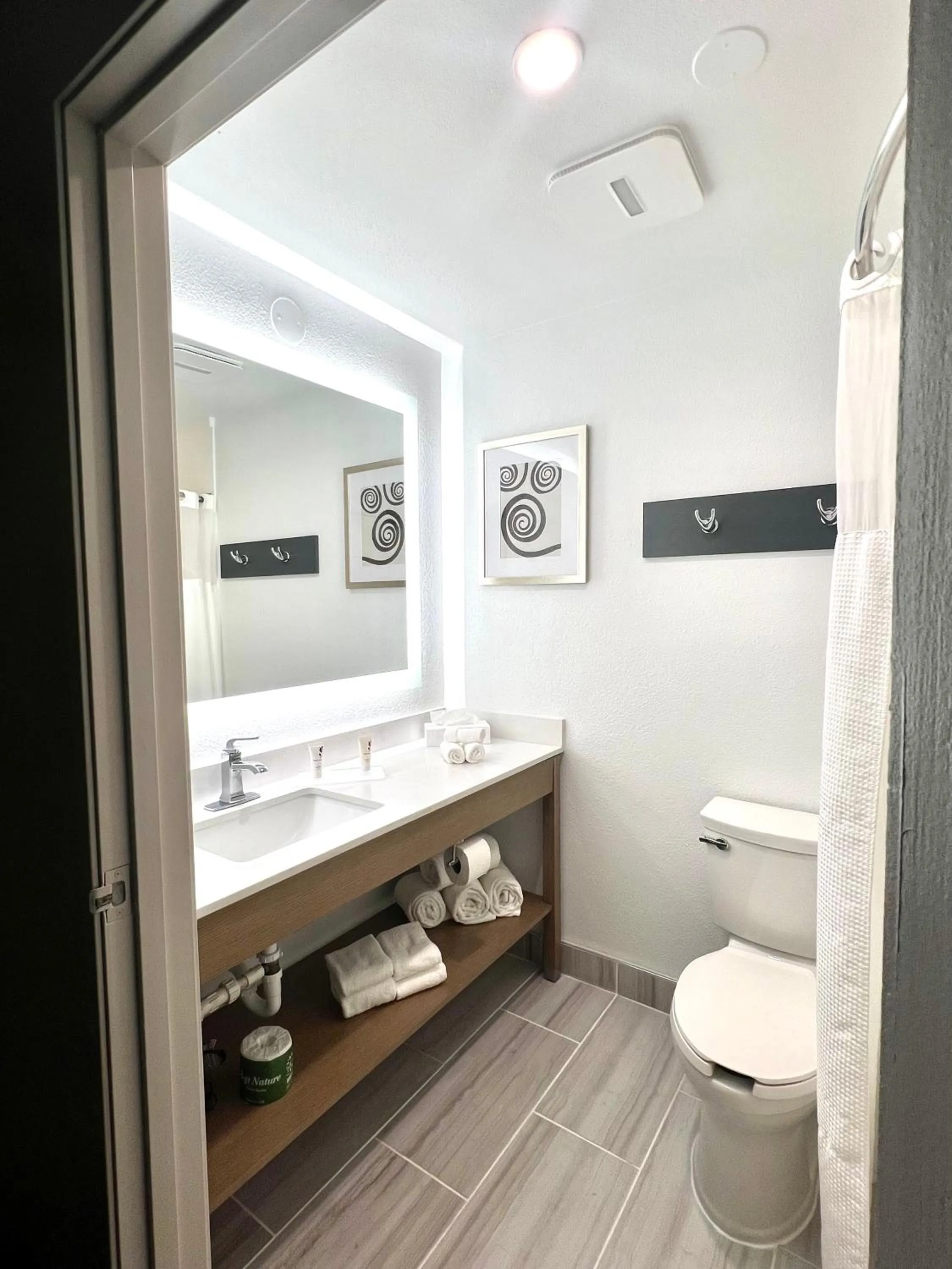 Country Inn & Suites by Radisson, Fort Worth, TX