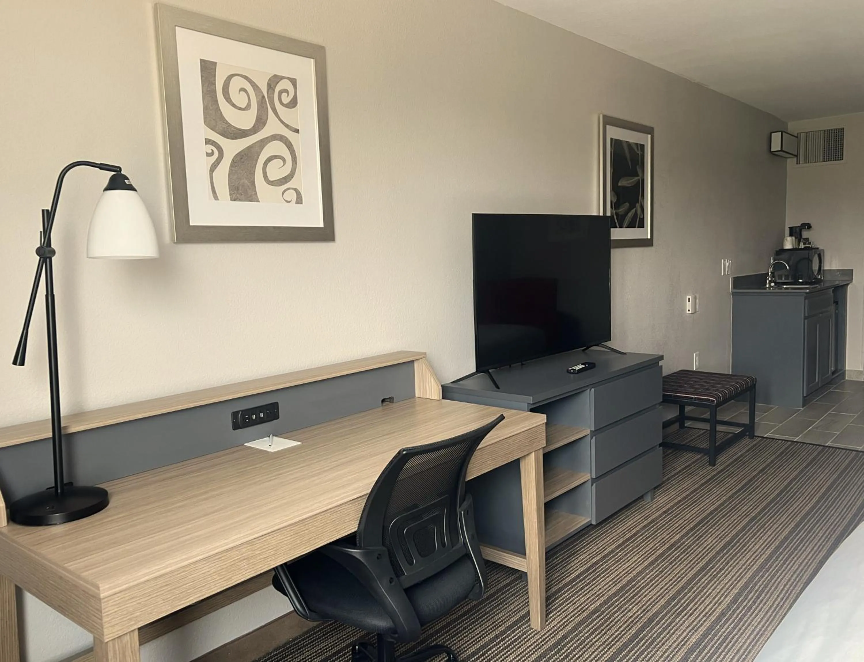 Country Inn & Suites by Radisson, Fort Worth, TX