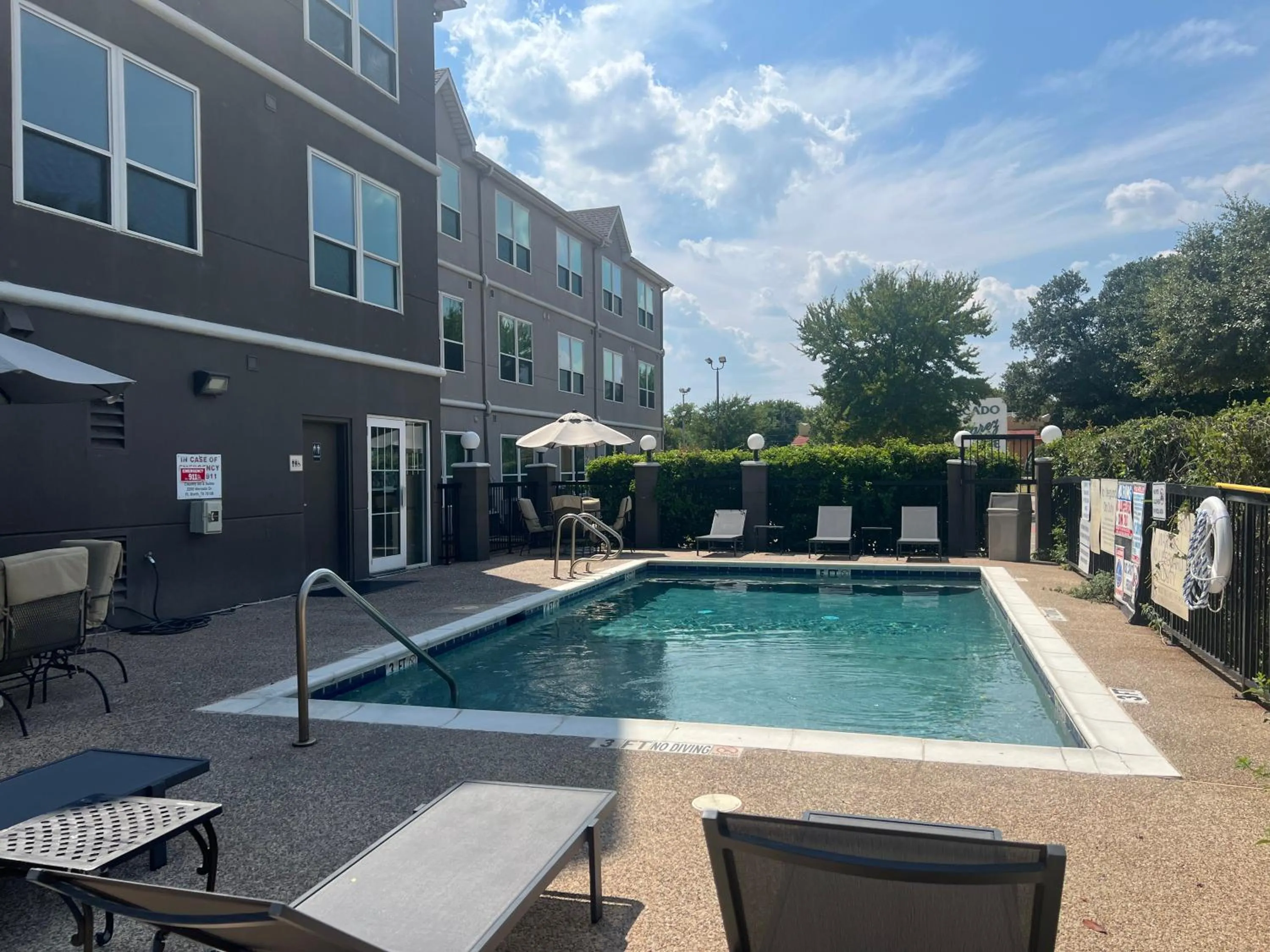 Country Inn & Suites by Radisson, Fort Worth, TX