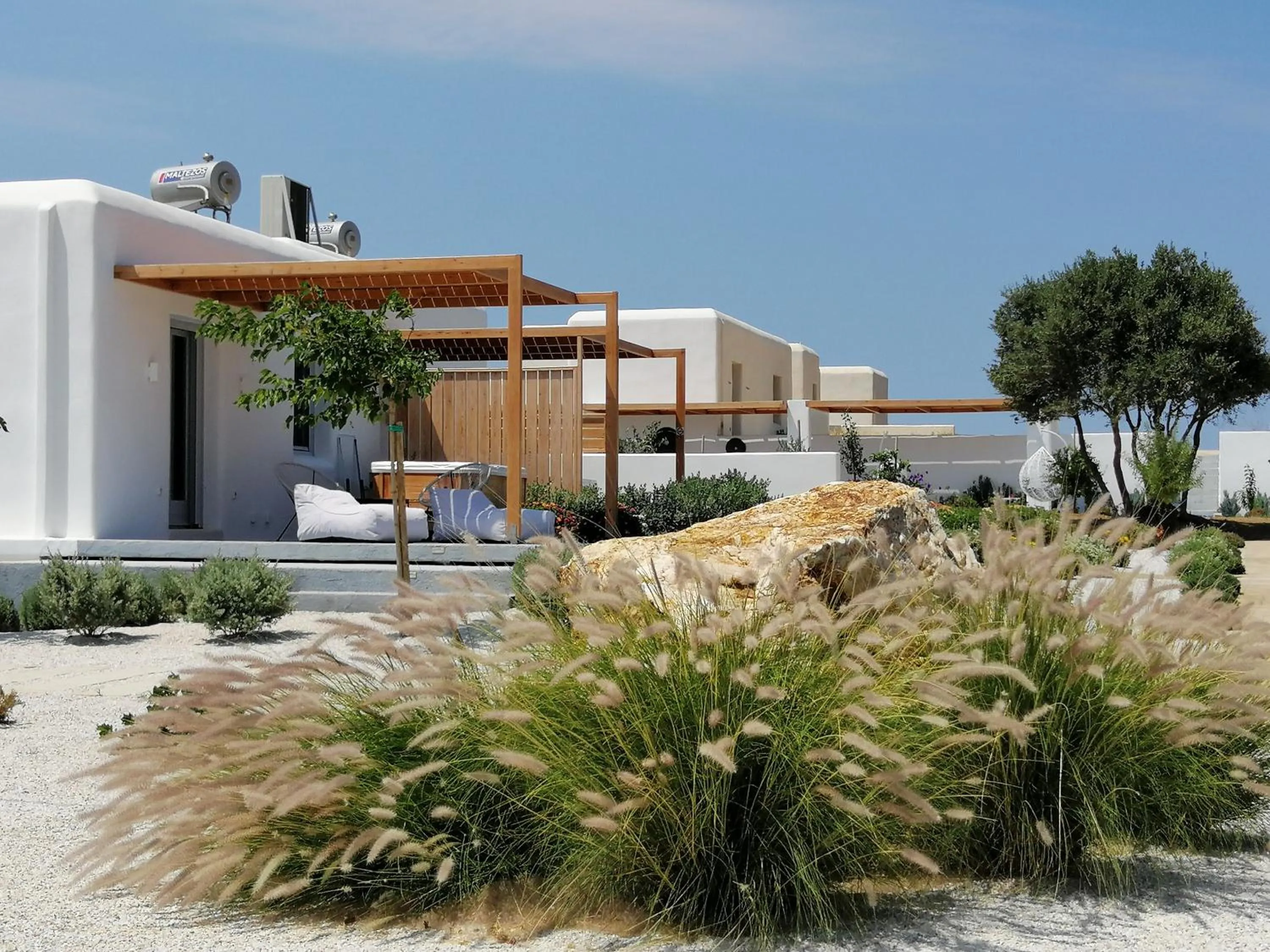 Property building in Xerolithos Natural Living