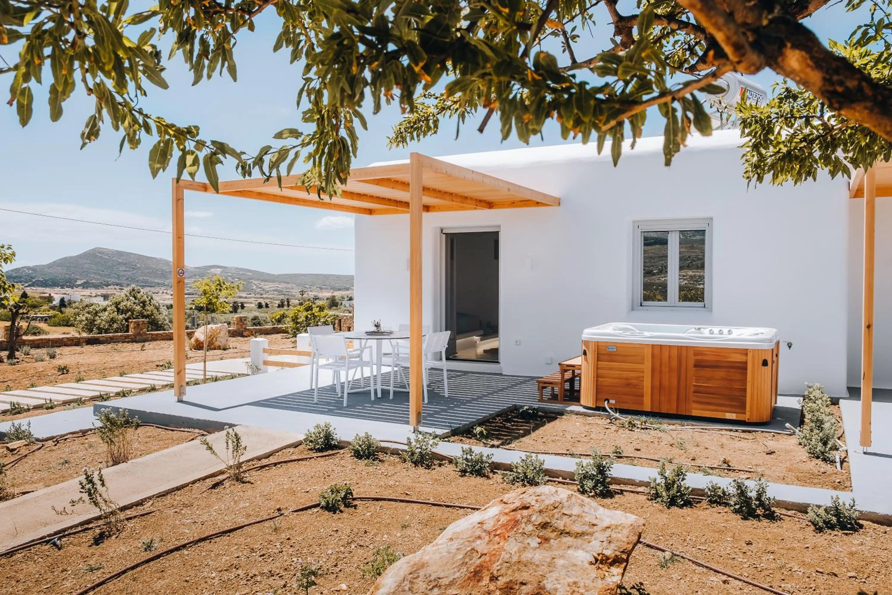 Property building in Xerolithos Natural Living