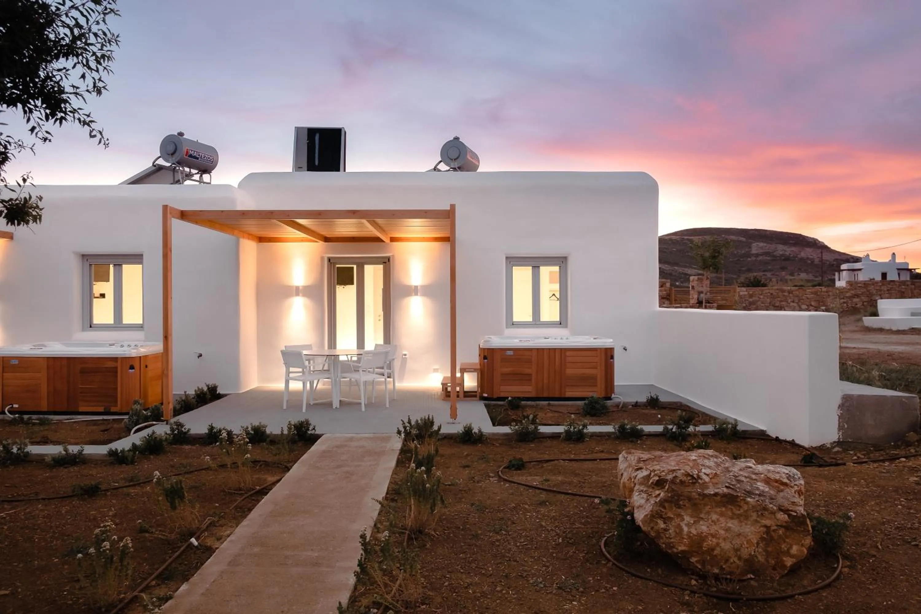 Property building in Xerolithos Natural Living