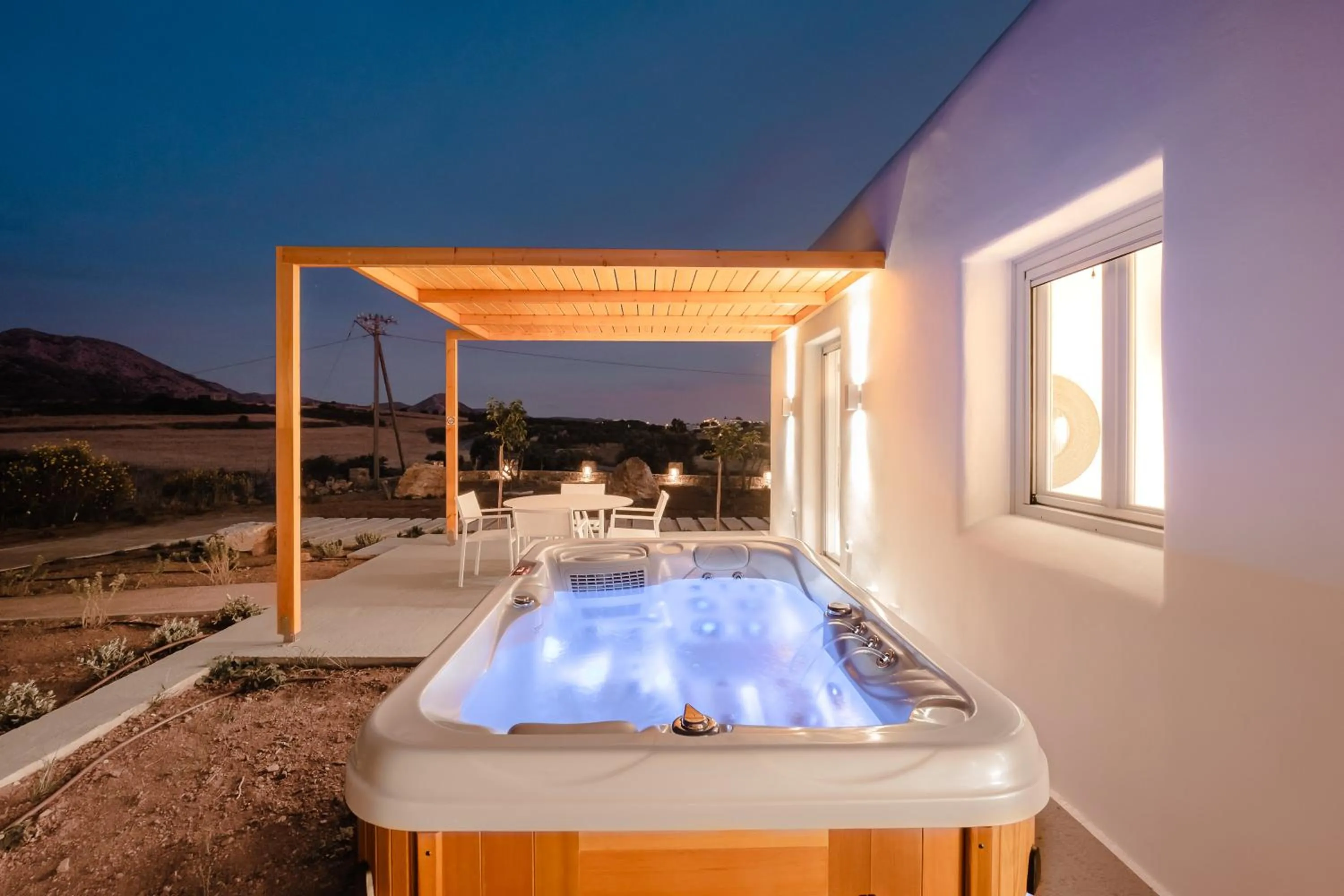 Night in Xerolithos Natural Living