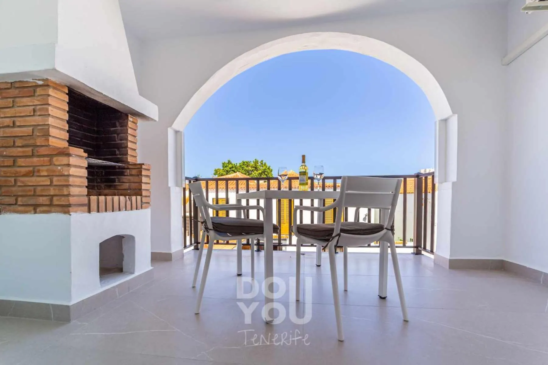 Day in Apartment Paraiso Royal