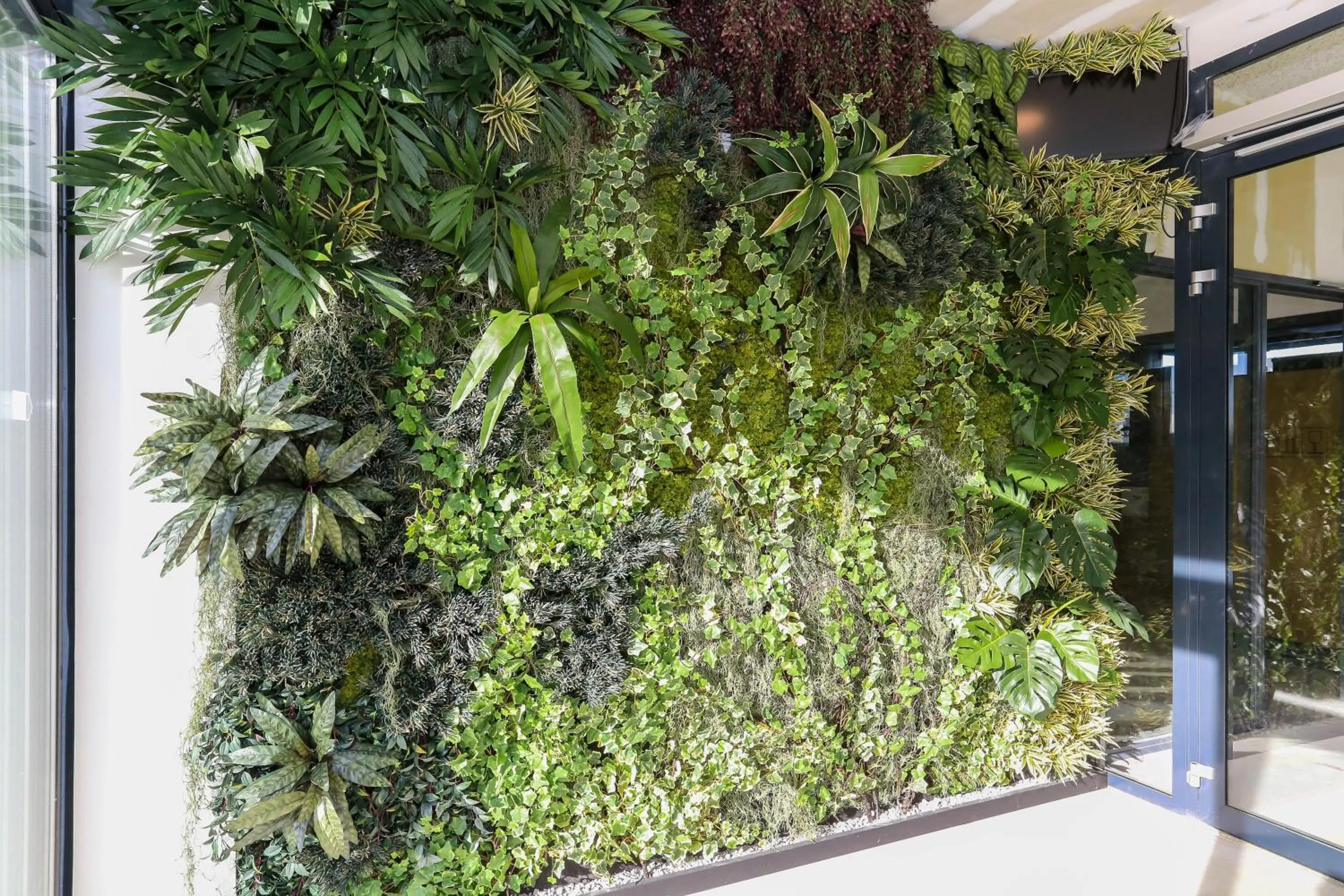 Facade/entrance in Fletcher Hotel Rotterdam-Airport