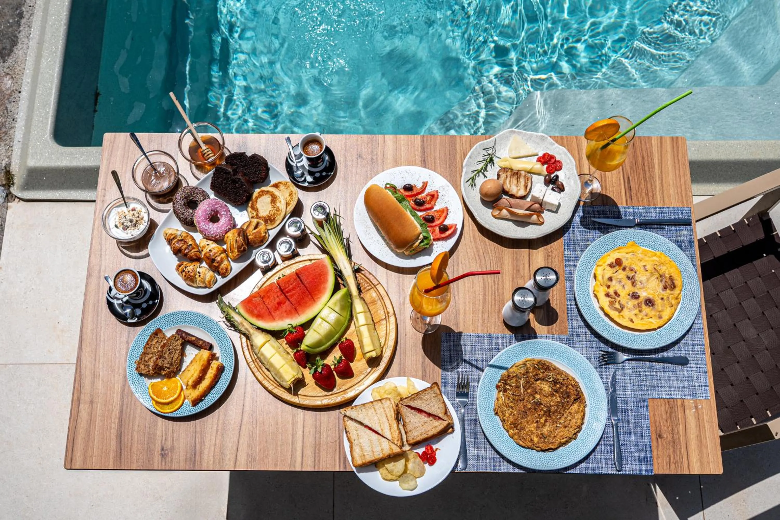 Breakfast in Volta Suites and Villas