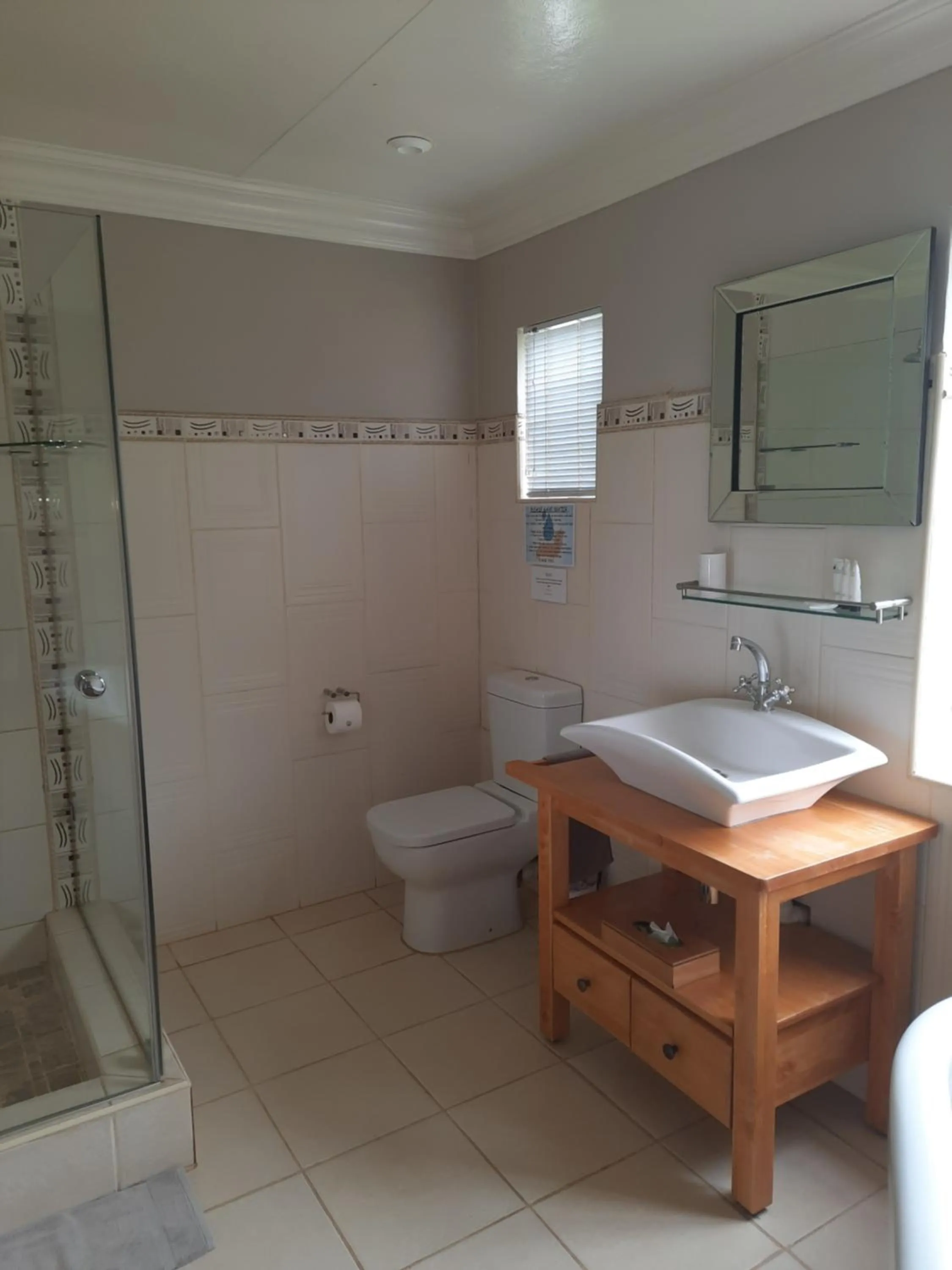 Luxury Double Room in Villa Beryl Guesthouse