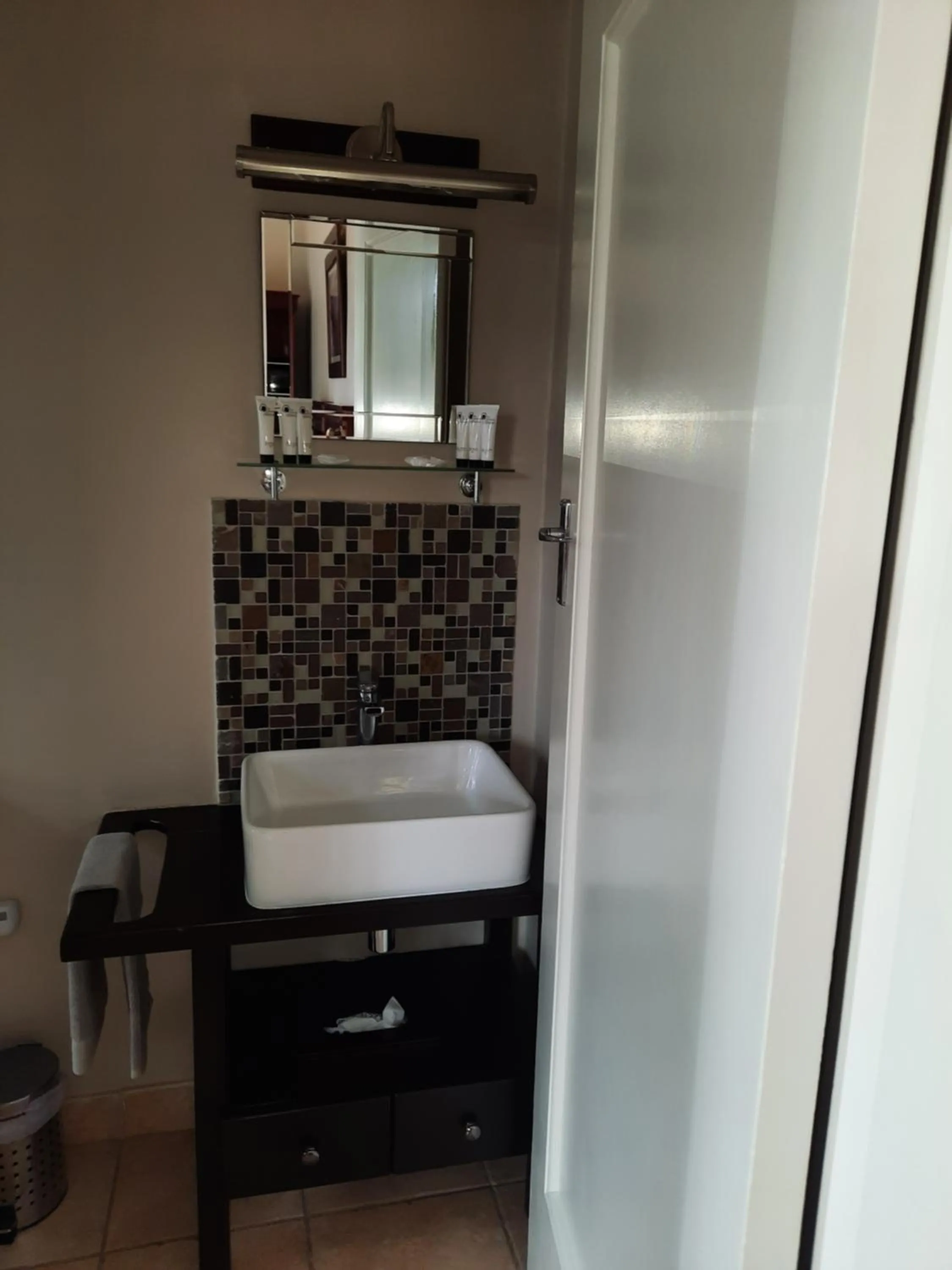 Comfort Twin Room in Villa Beryl Guesthouse