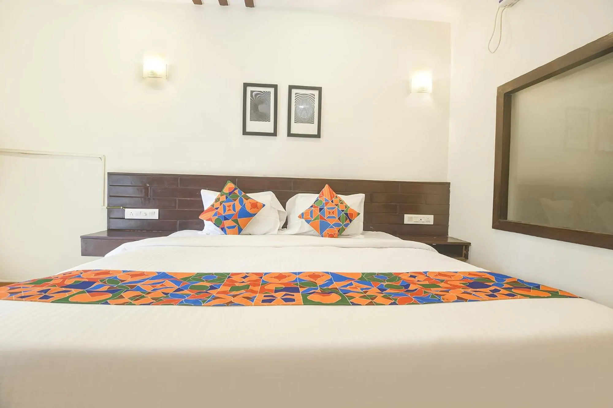 Bed in FabHotel La Volga - Nr Morjim beach
