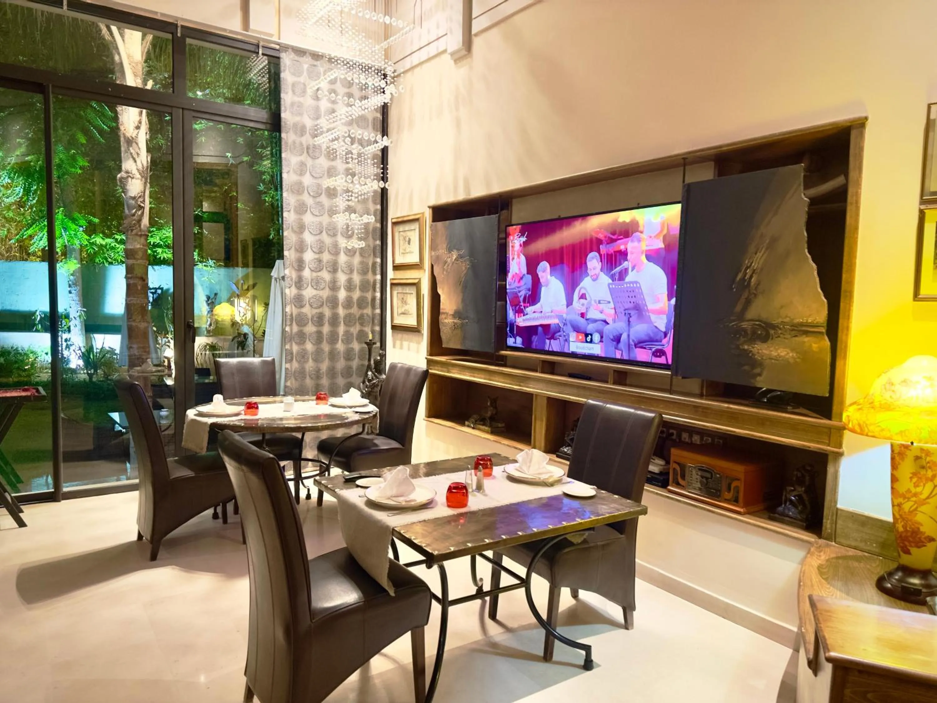 Restaurant/places to eat in Sillage Palace Sky & Spa