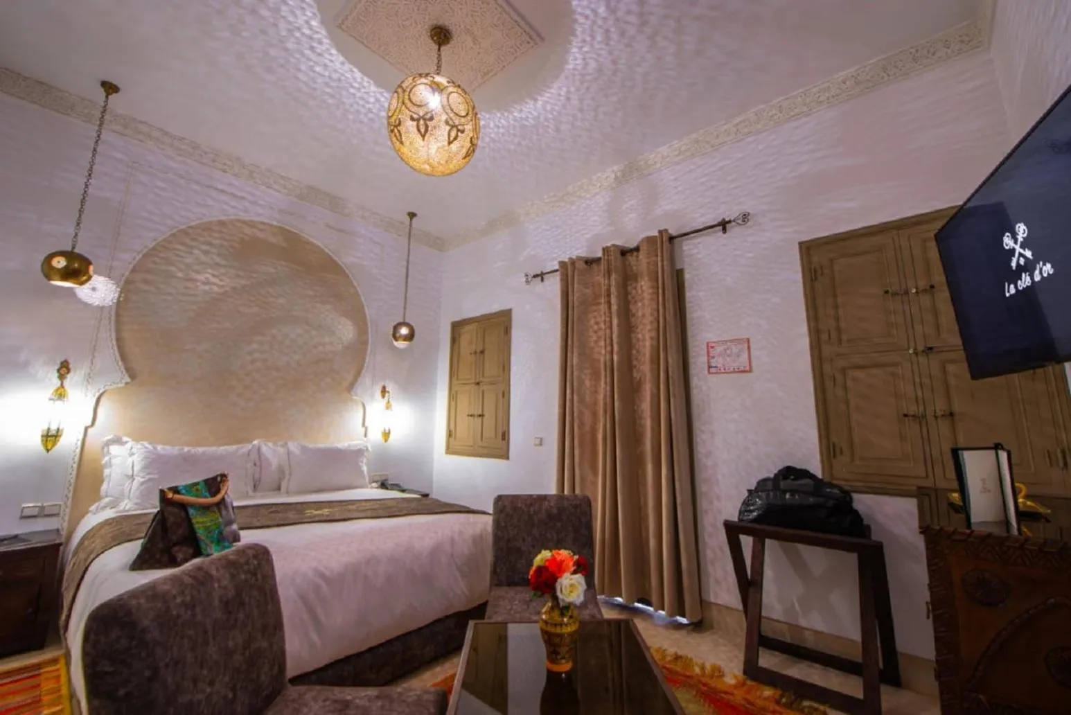 Bedroom, Bed in Riad la clé d'or & spa