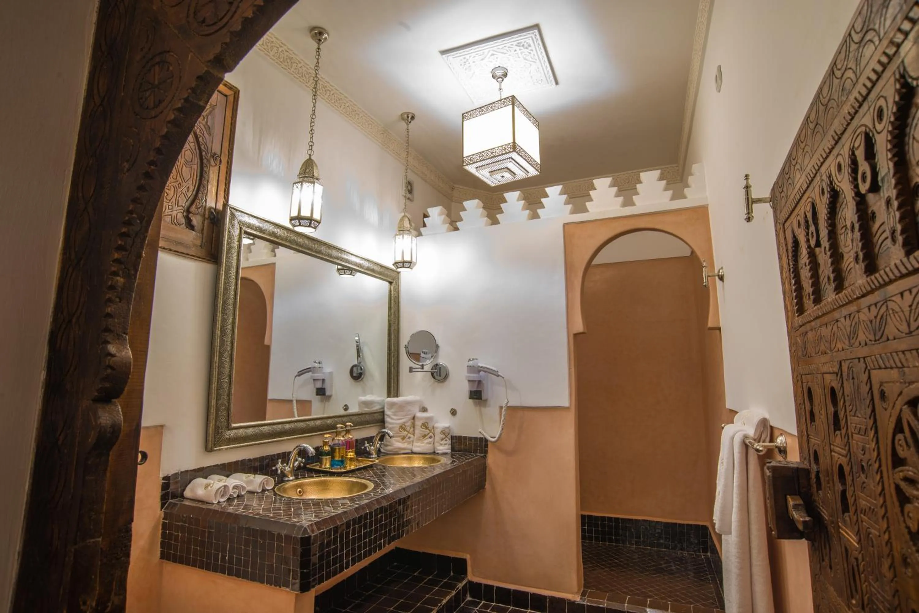 Bathroom in Riad la clé d'or & spa