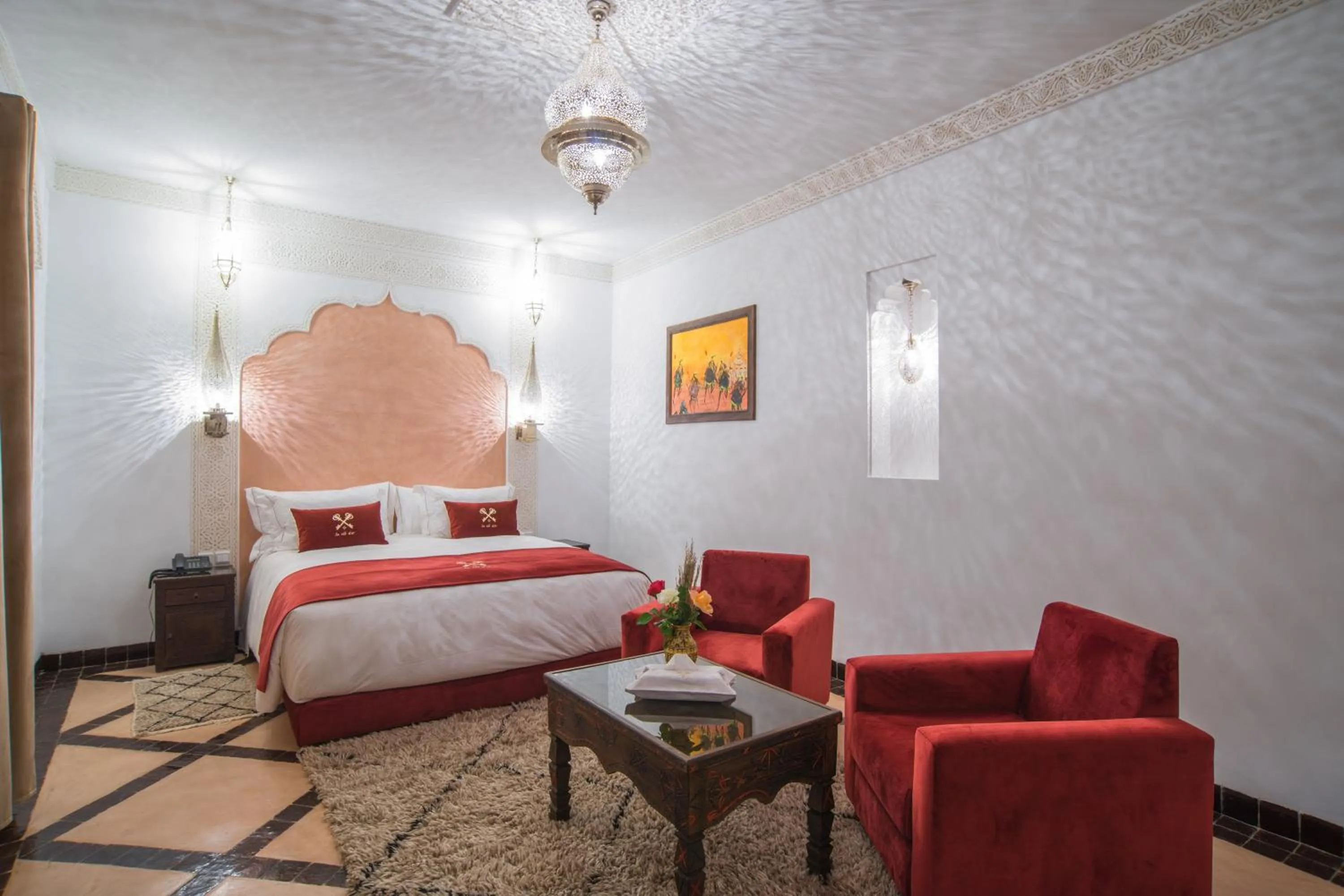 Photo of the whole room, Bed in Riad la clé d'or & spa