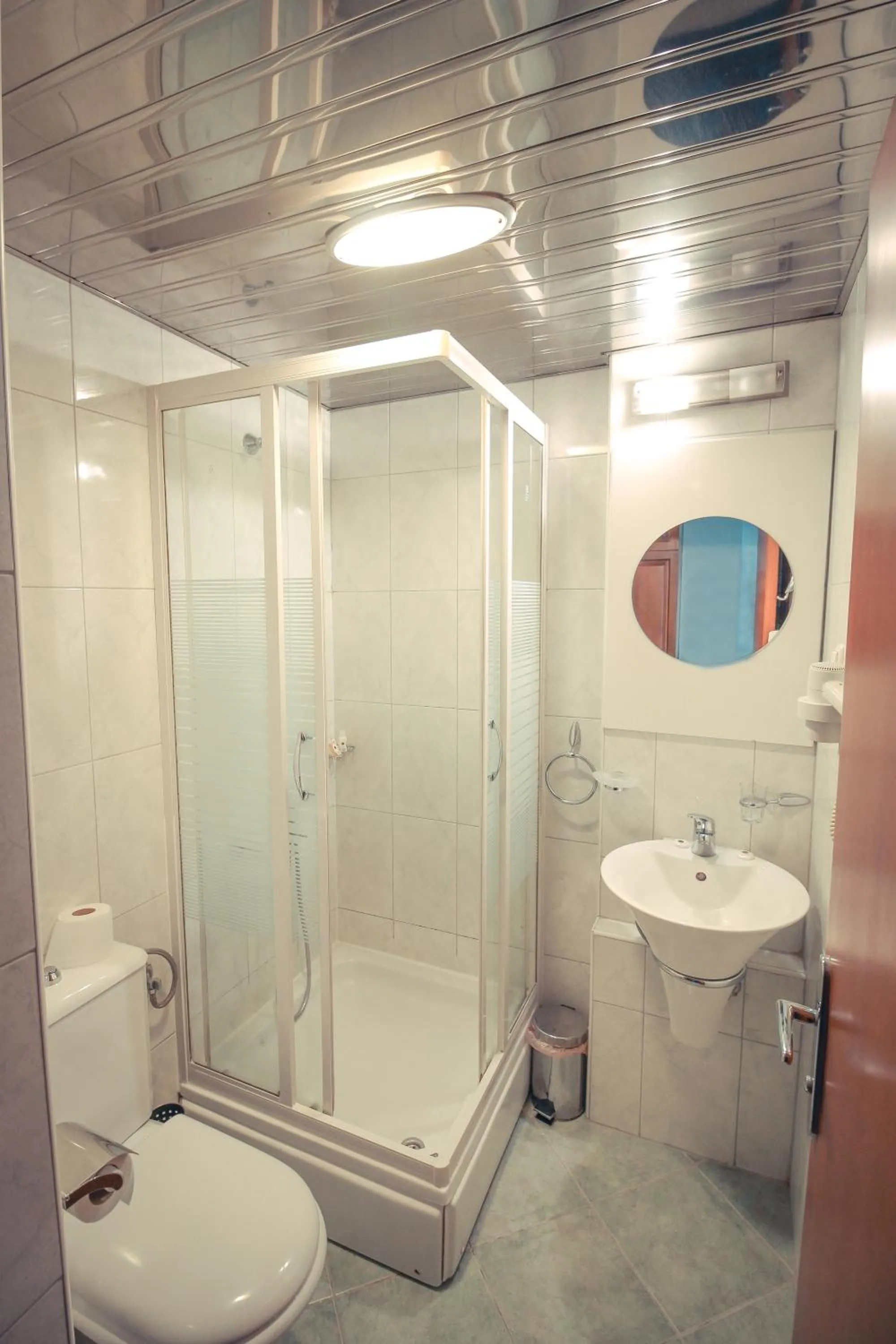 Bathroom in Hotel Cingo