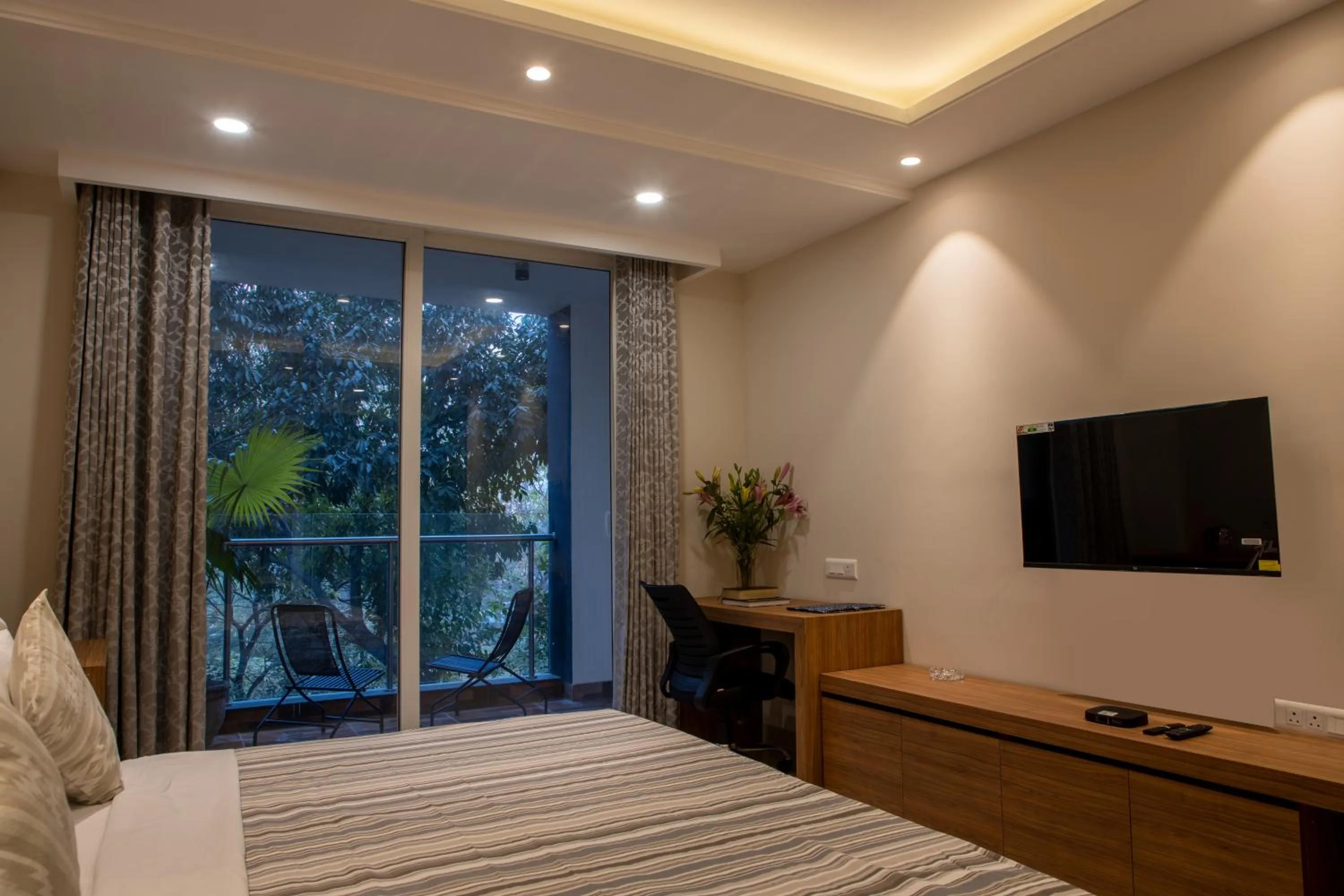 Photo of the whole room, Bed in Perch Service Apartment-MG Road