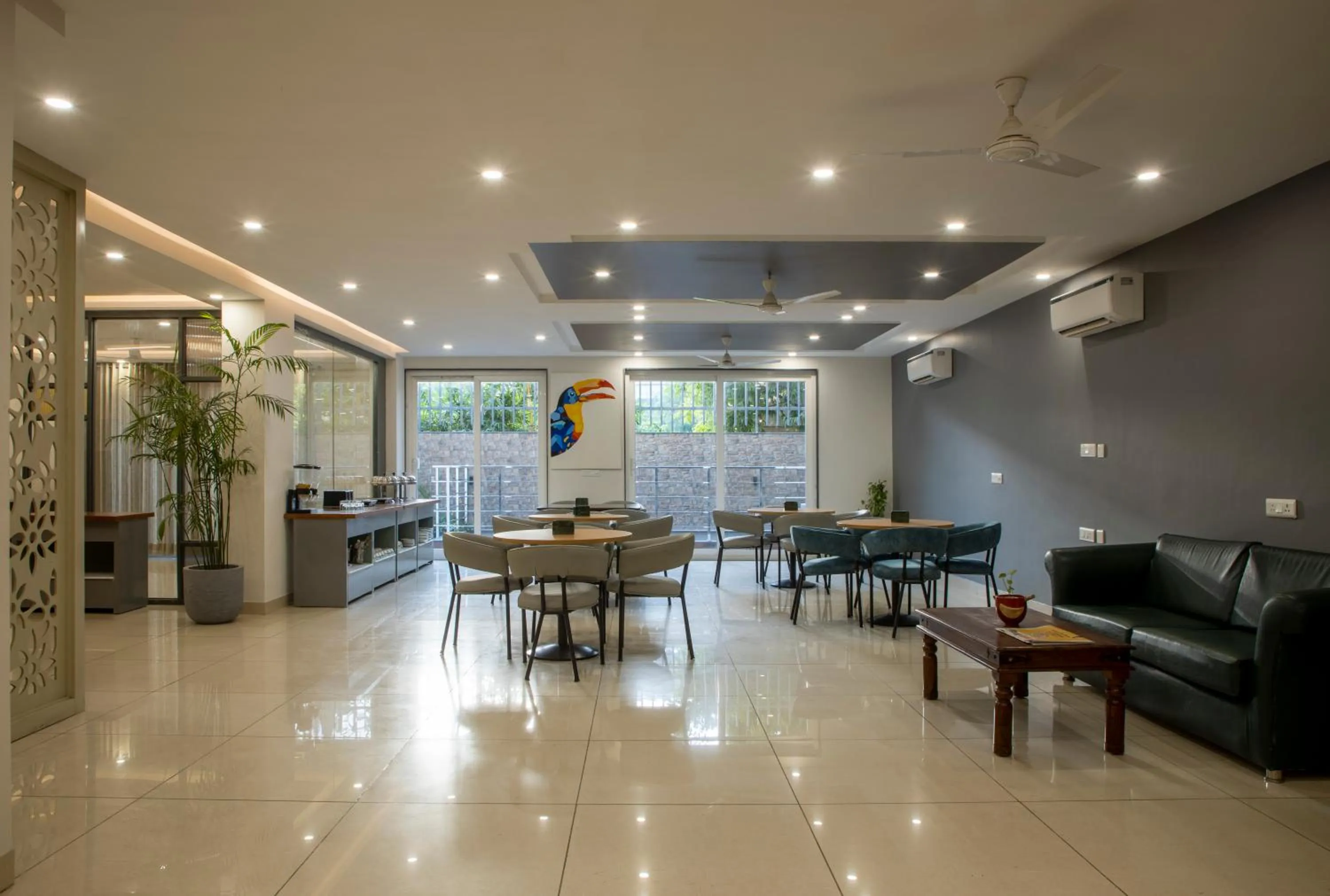 Restaurant/places to eat in Perch Service Apartment-MG Road