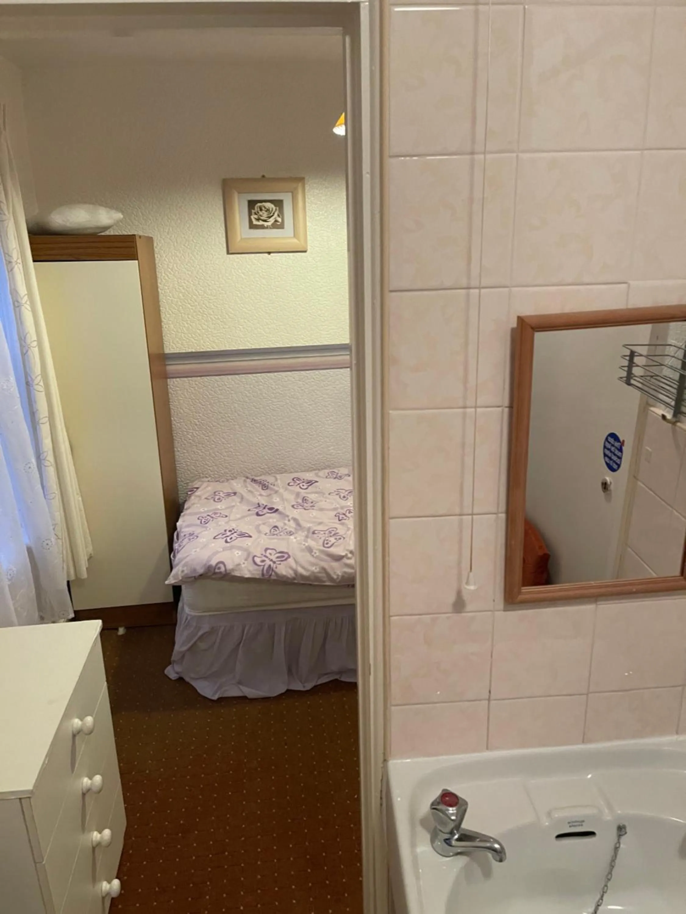 Bed in Highbury Hotel