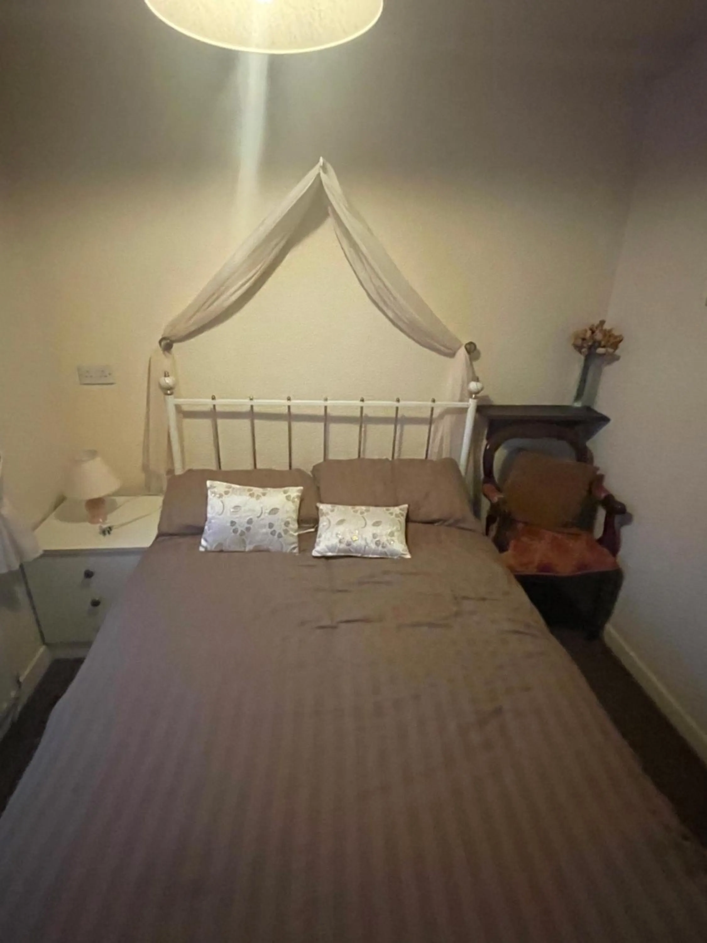 Bed in Highbury Hotel