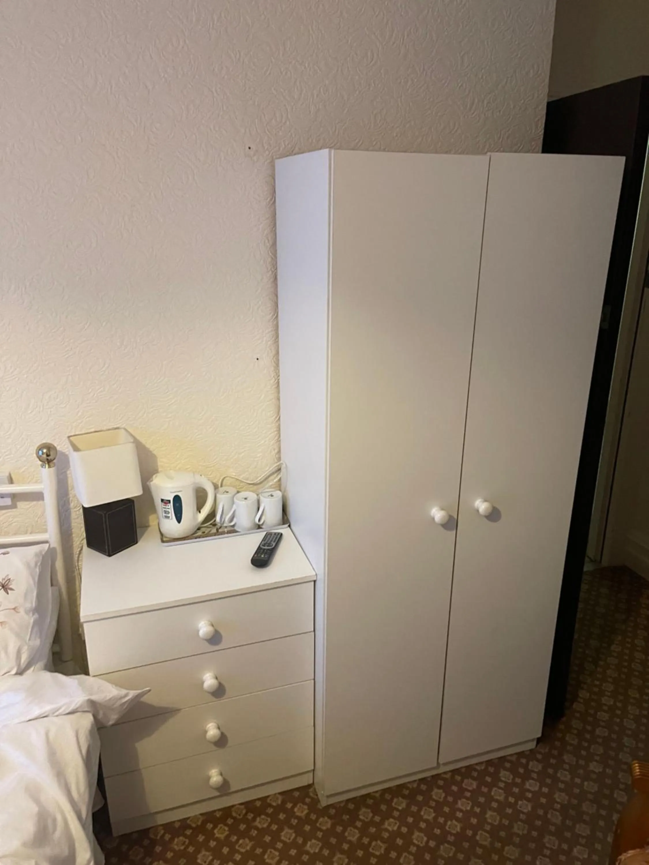 Bed in Highbury Hotel