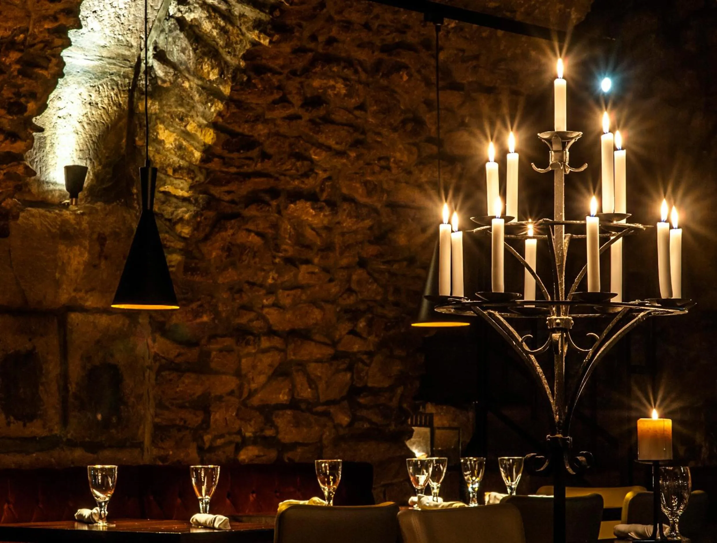 Restaurant/places to eat in Hotel Rango