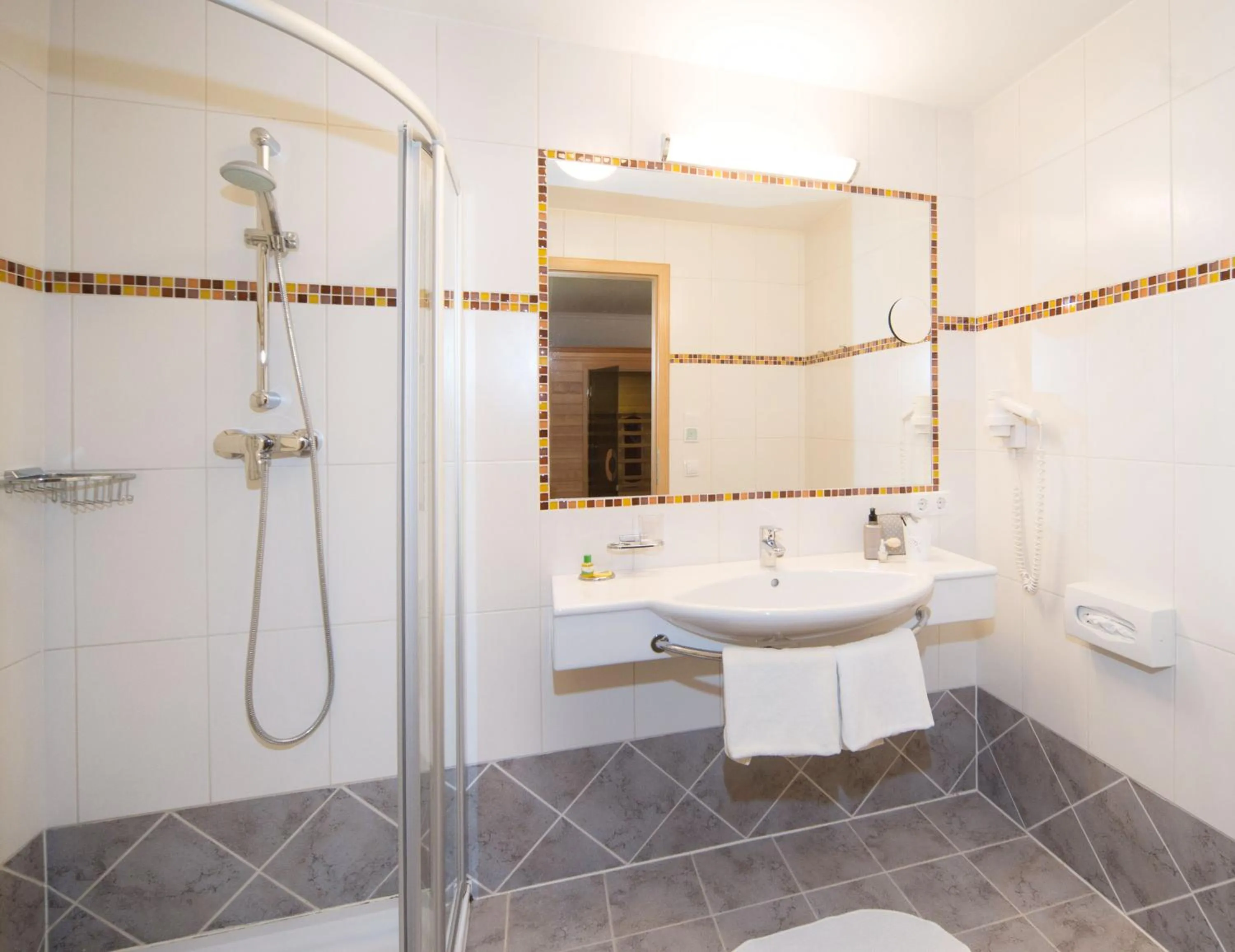 Bathroom in Hubengut Bed and Breakfast