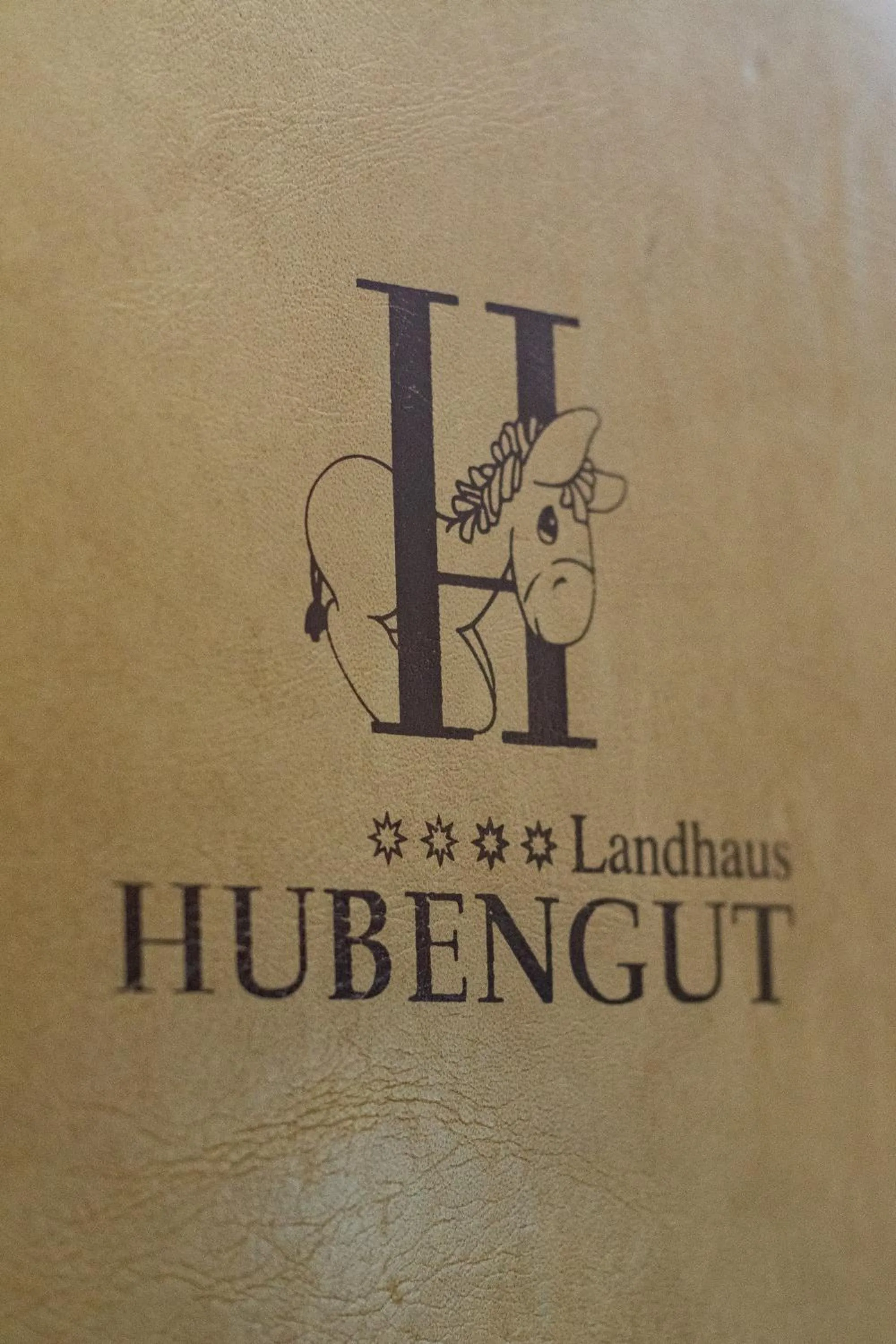 Logo/Certificate/Sign in Hubengut Bed and Breakfast