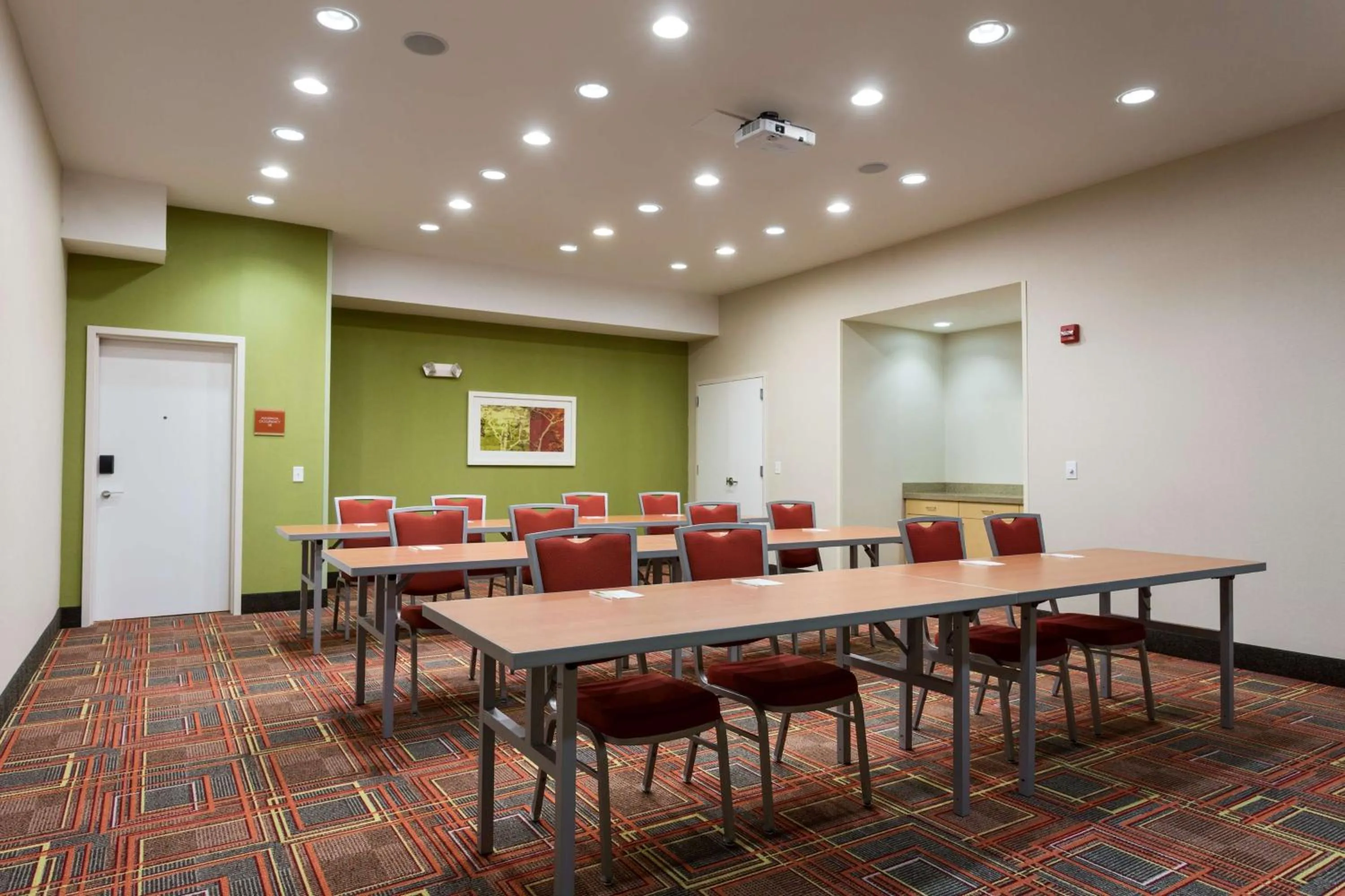 Meeting/conference room in Home2 Suites by Hilton Rochester Henrietta, NY