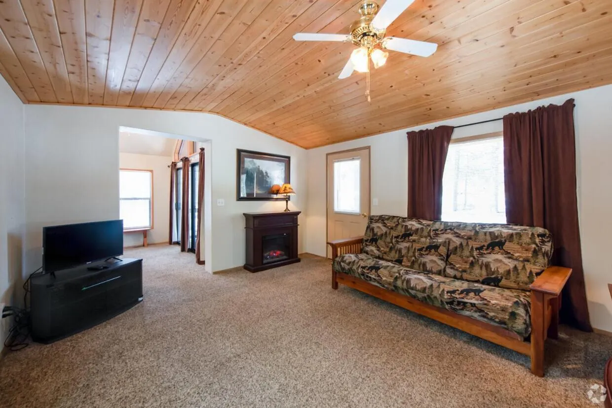 Willamette Pass Inn & Chalets