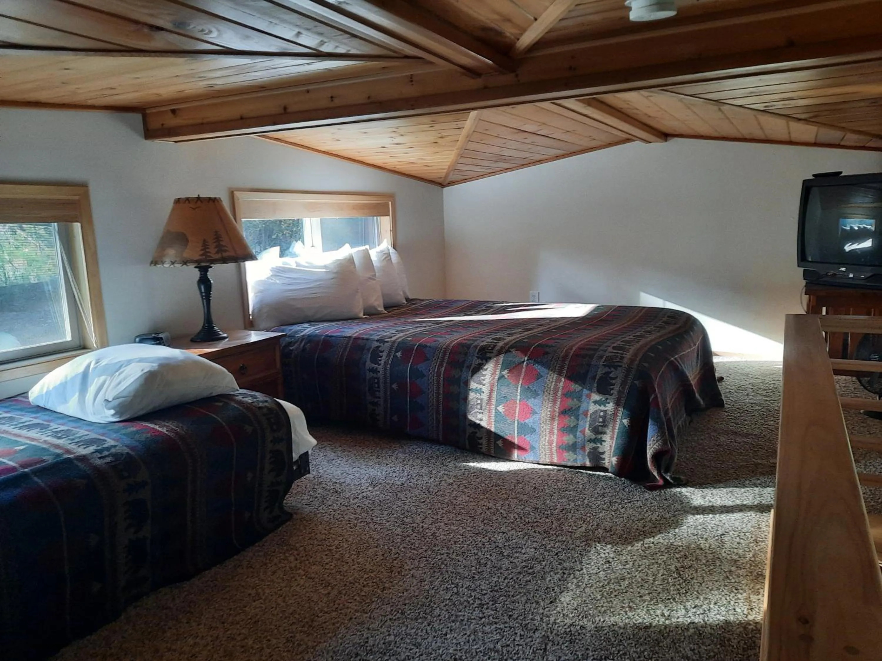 Willamette Pass Inn & Chalets