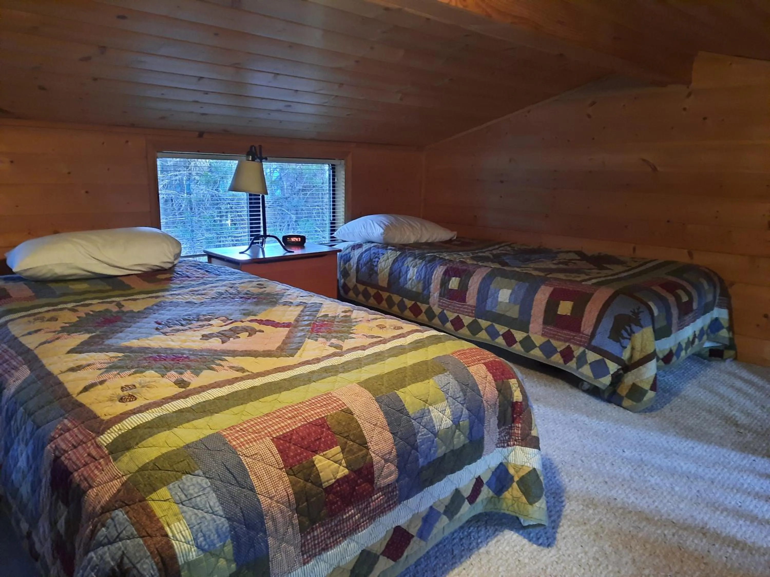 Bed in Willamette Pass Inn & Chalets