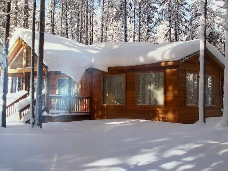 Willamette Pass Inn & Chalets