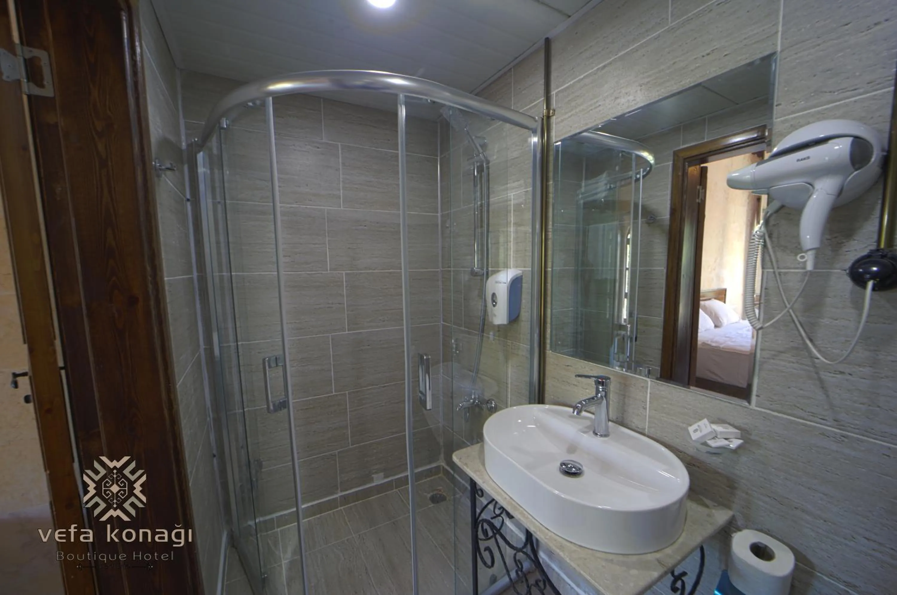 Bathroom in Vefa Konagı