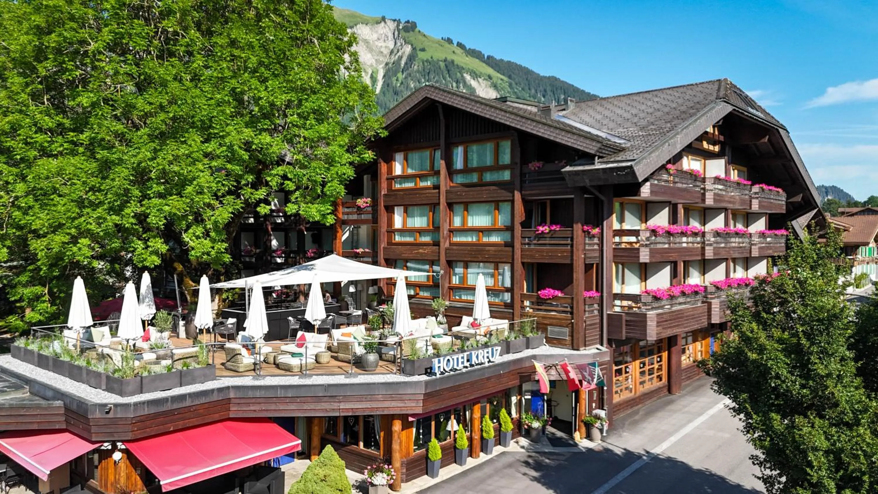 Property building in Hotel Kreuz Lenk