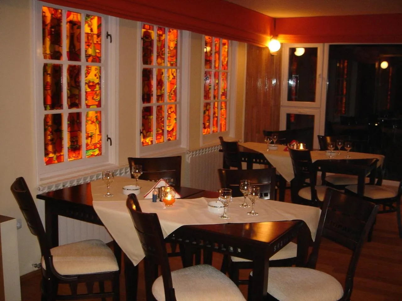 Restaurant/places to eat in Mountain Breeze