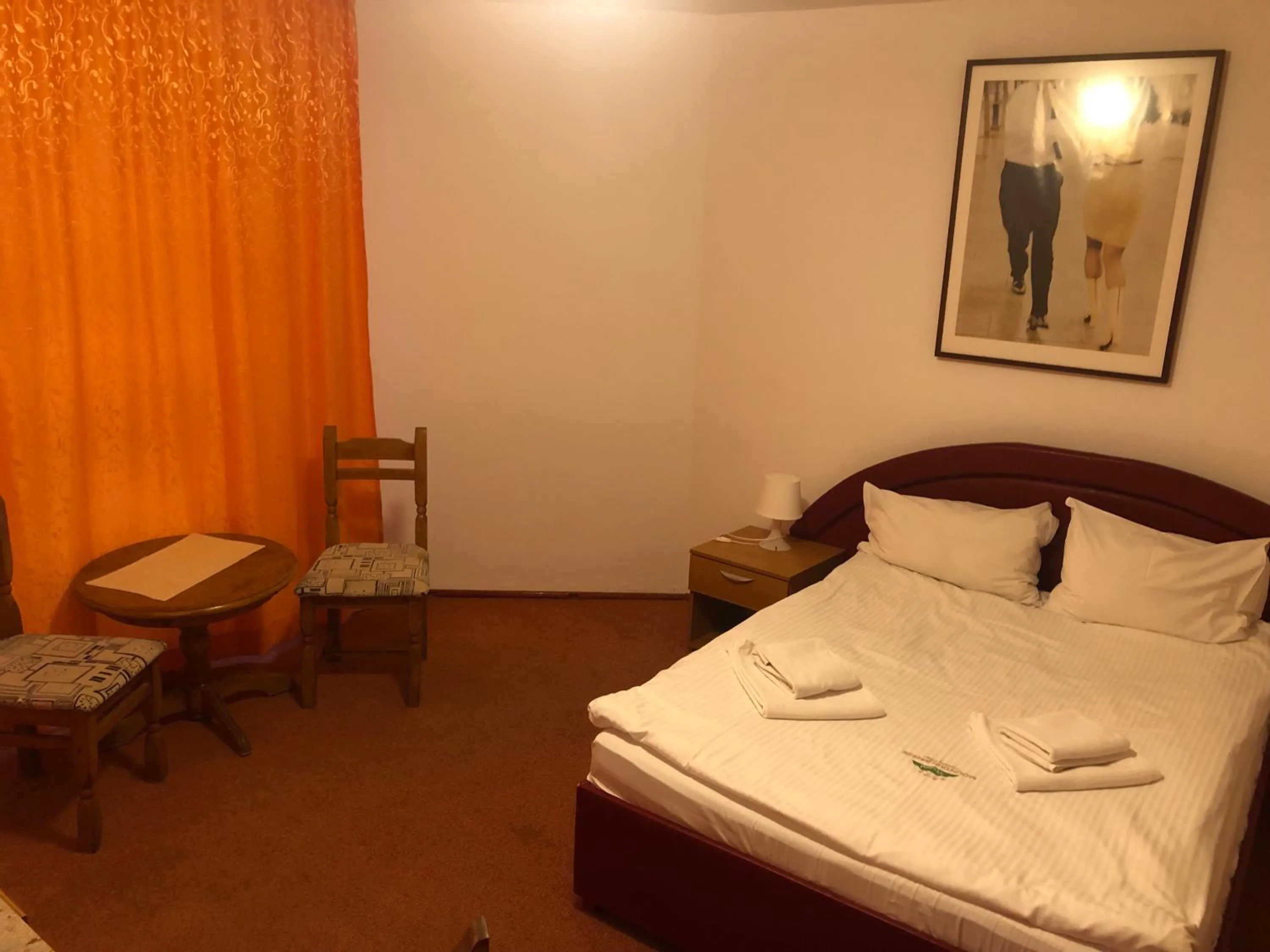 Bed in Mountain Breeze