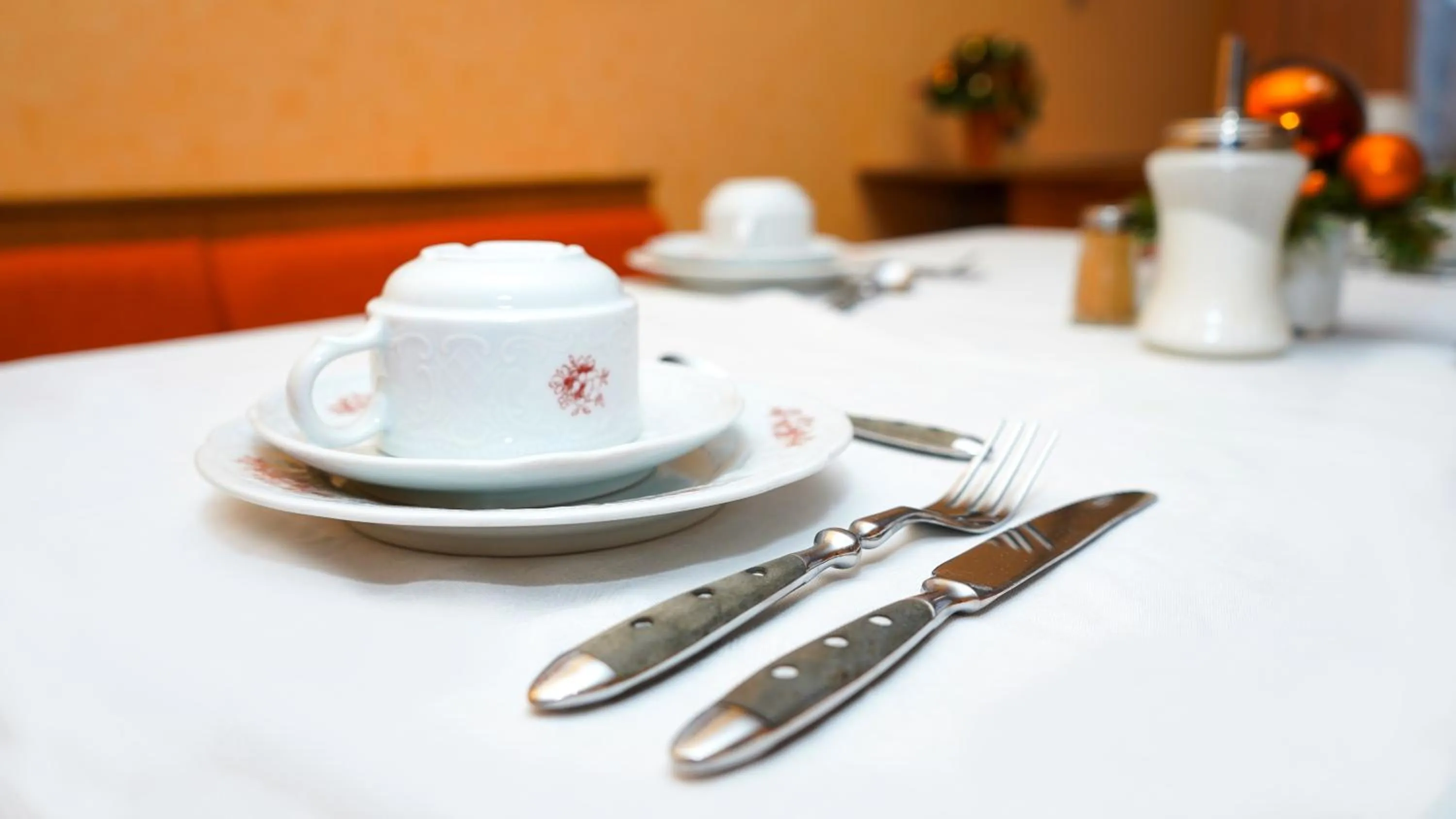 Restaurant/places to eat in ITM Hotel Bettkästchen am Sachsenwald