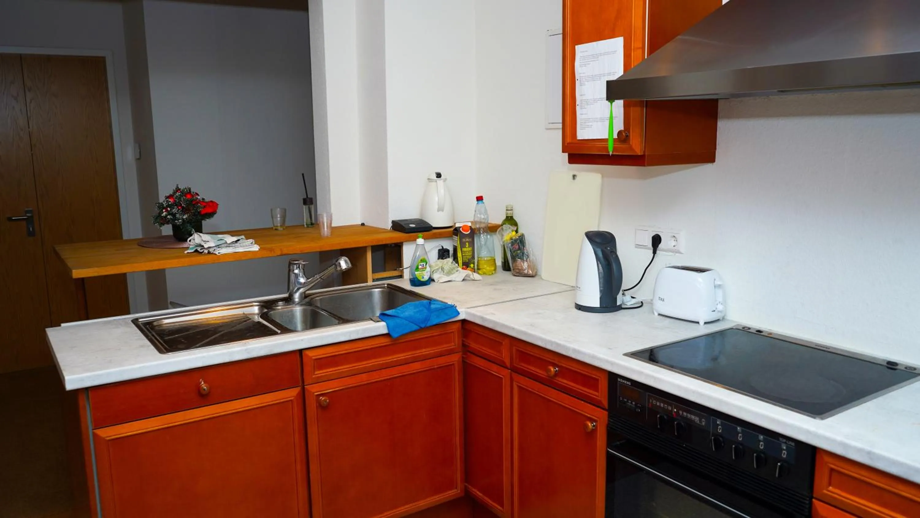 Kitchen or kitchenette in ITM Hotel Bettkästchen am Sachsenwald