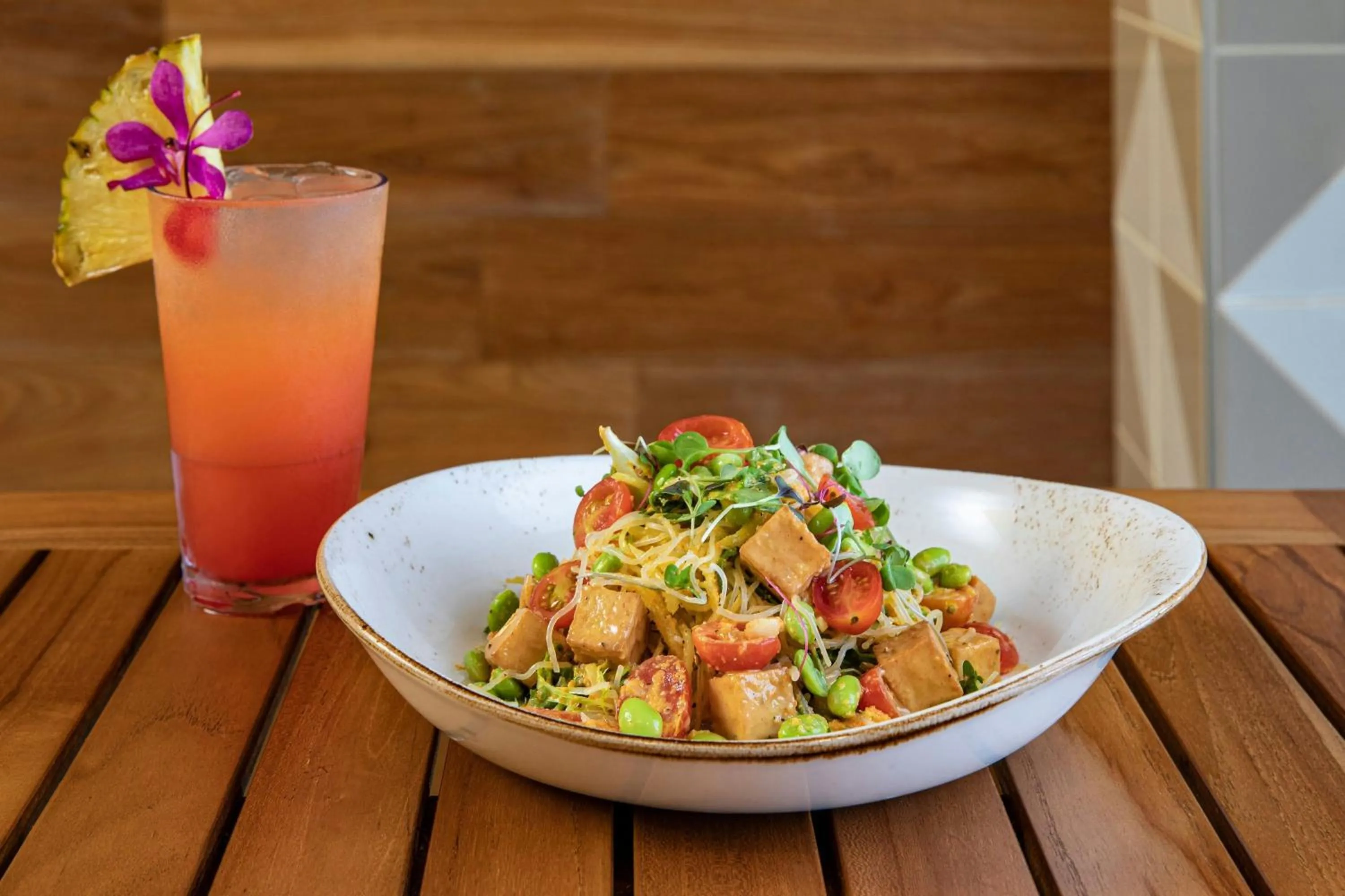 Lounge or bar in Wailea Beach Resort - Marriott, Maui