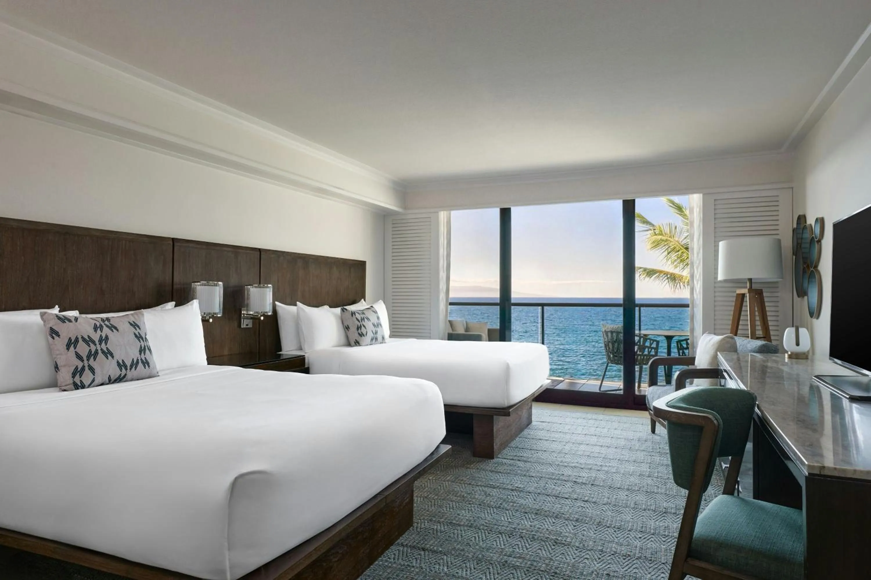 Photo of the whole room, Bed in Wailea Beach Resort - Marriott, Maui