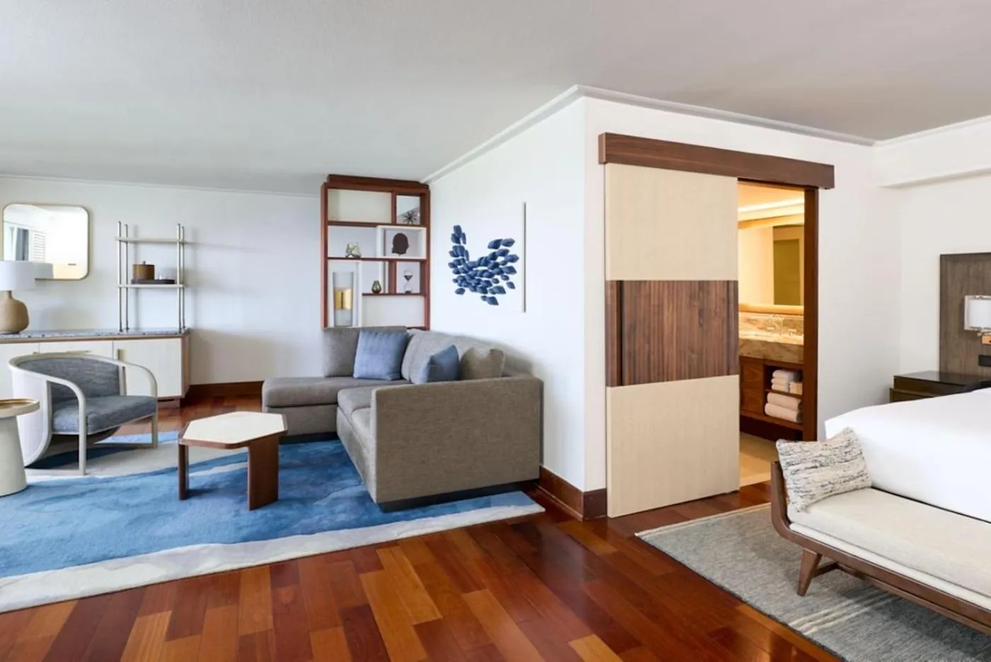 Bedroom, Bed in Wailea Beach Resort - Marriott, Maui