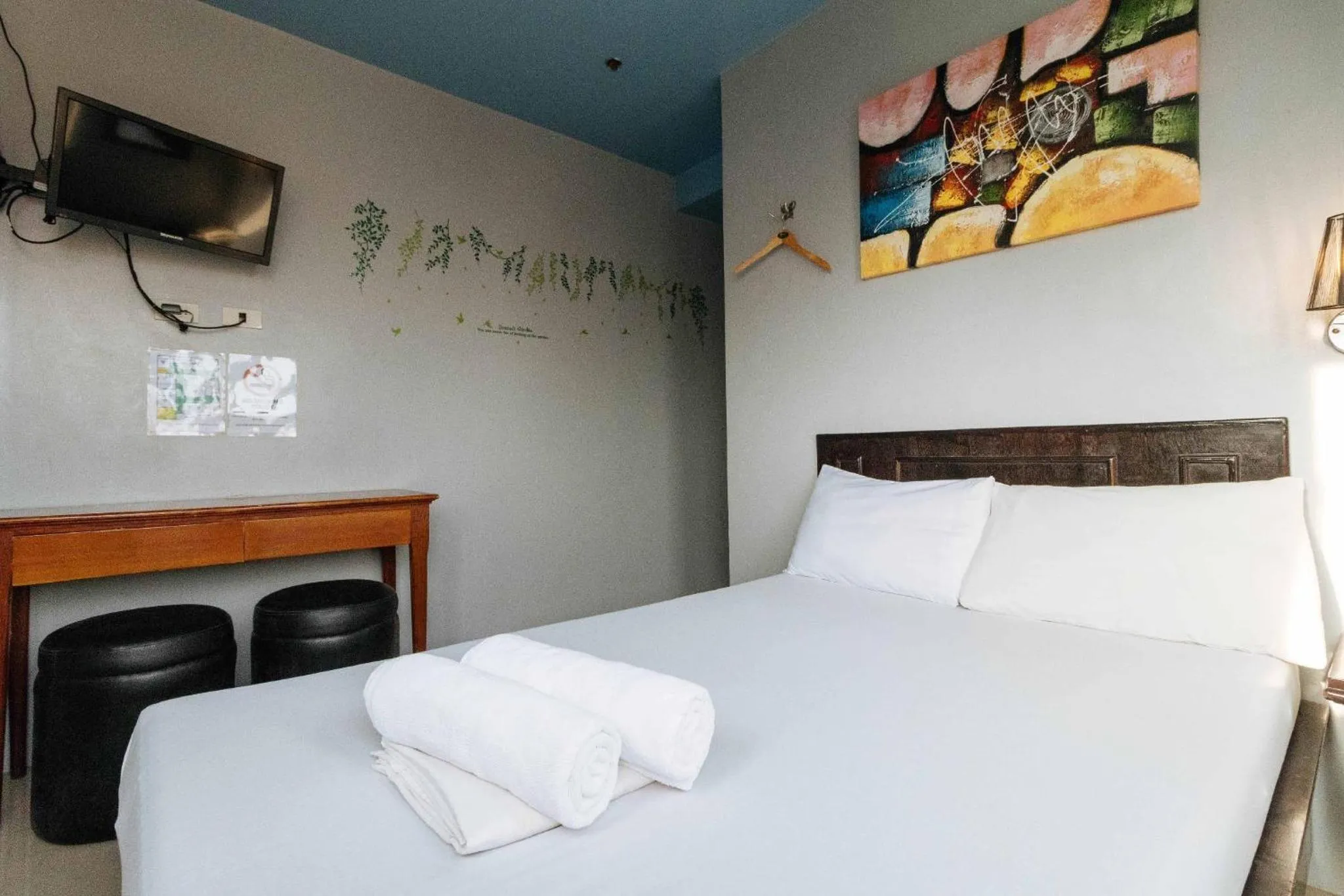 Bed in GETZ HOTEL MANILA