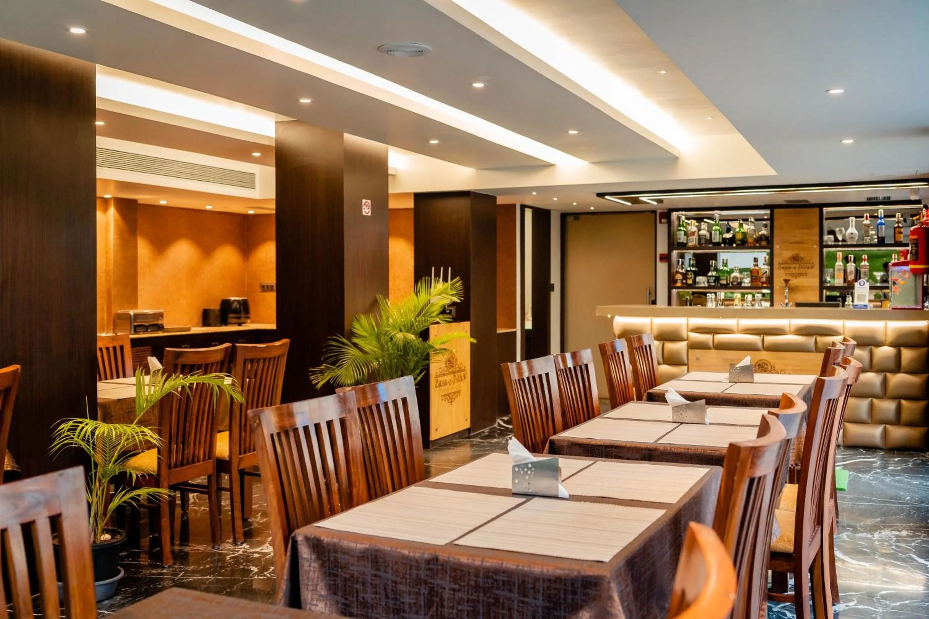 Restaurant/places to eat in Divan Clarks Inn Goa