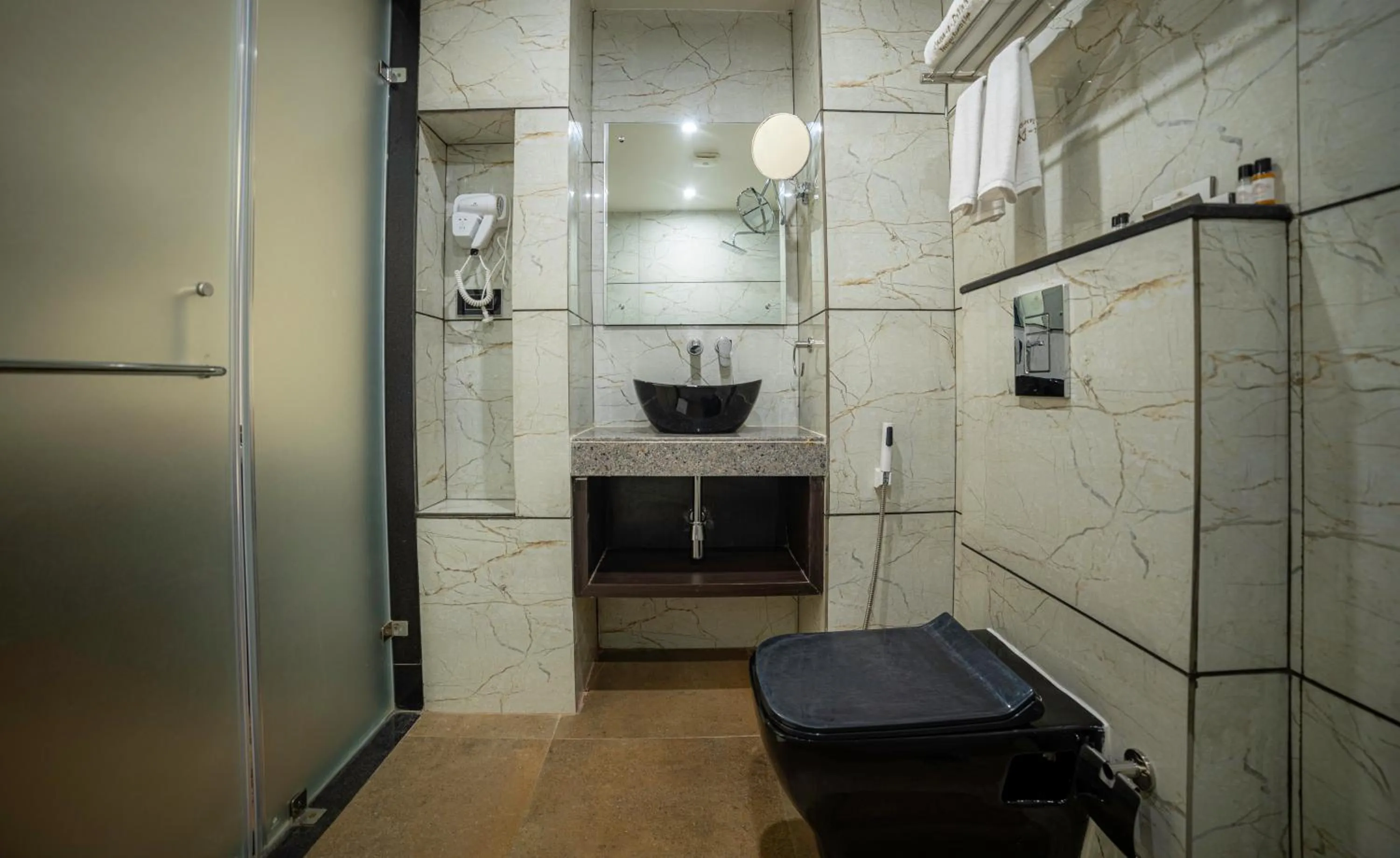 Bathroom in Divan Clarks Inn Goa